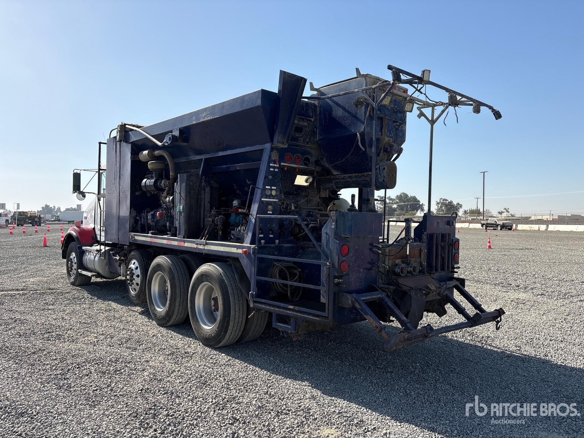 2013 Kenworth 8X4