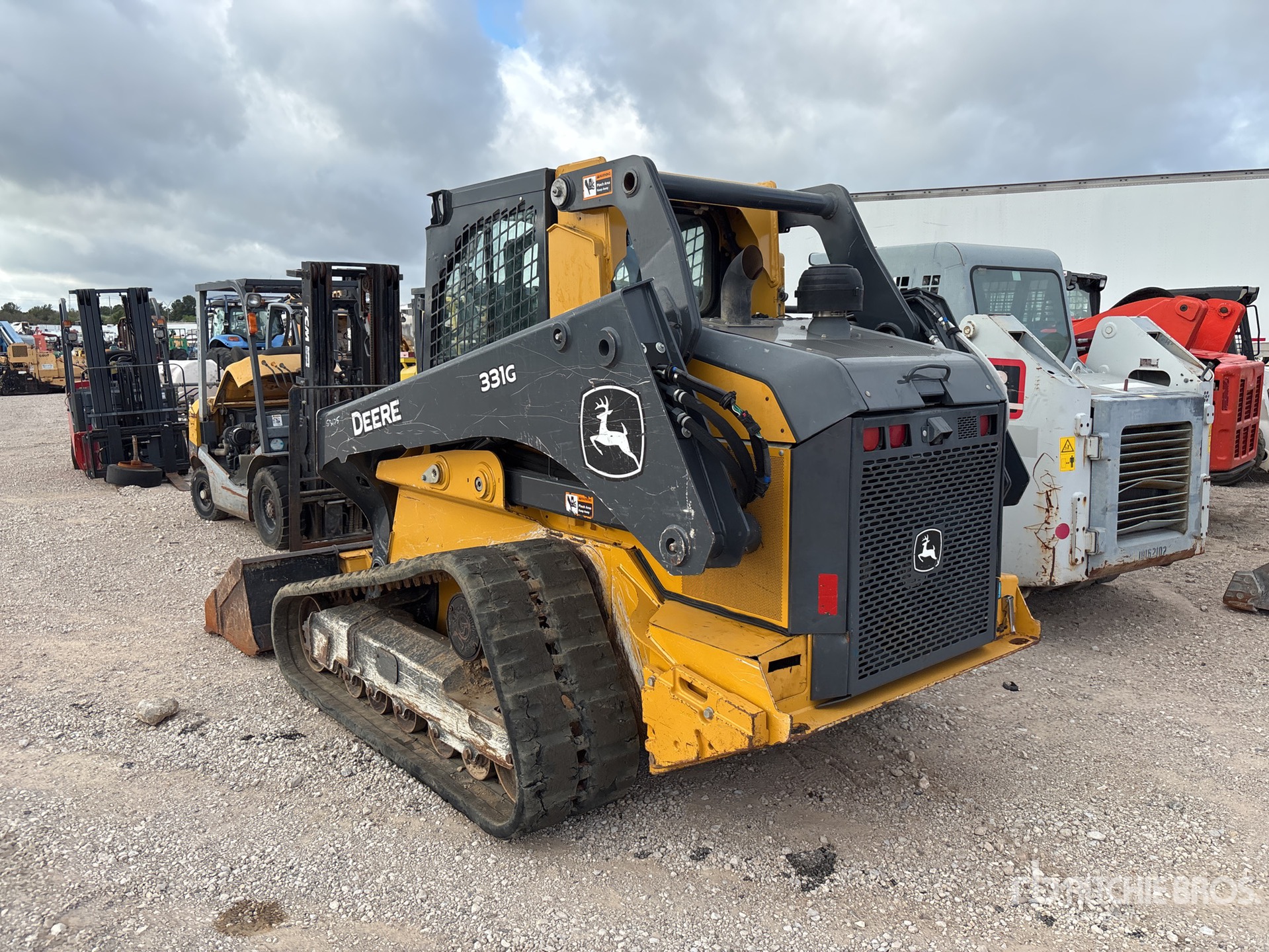 2021 John Deere 331G