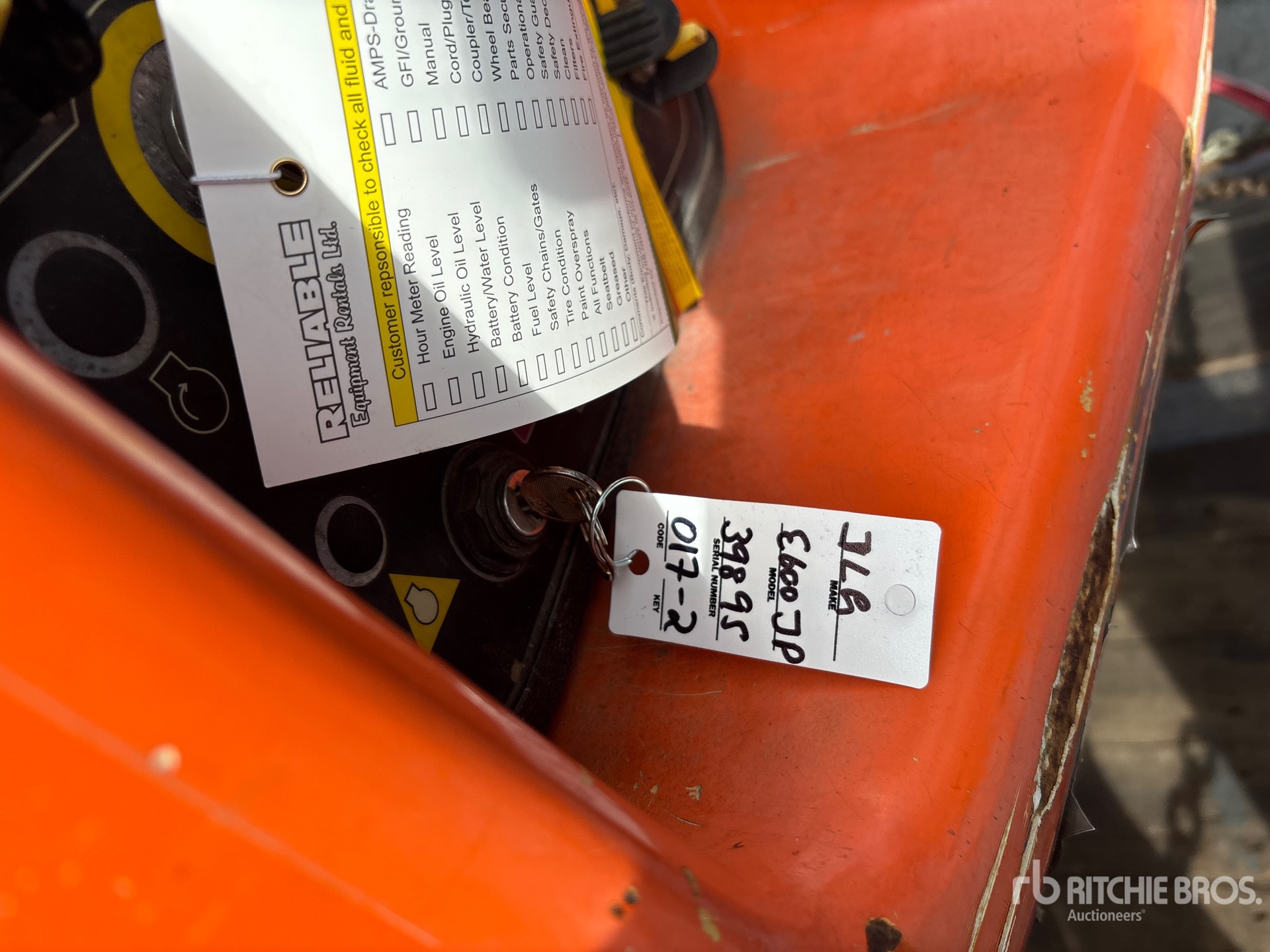 2010 JLG E600JP