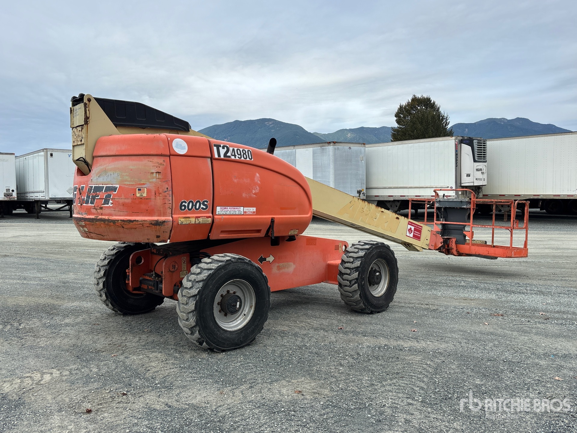 2007 JLG 600S