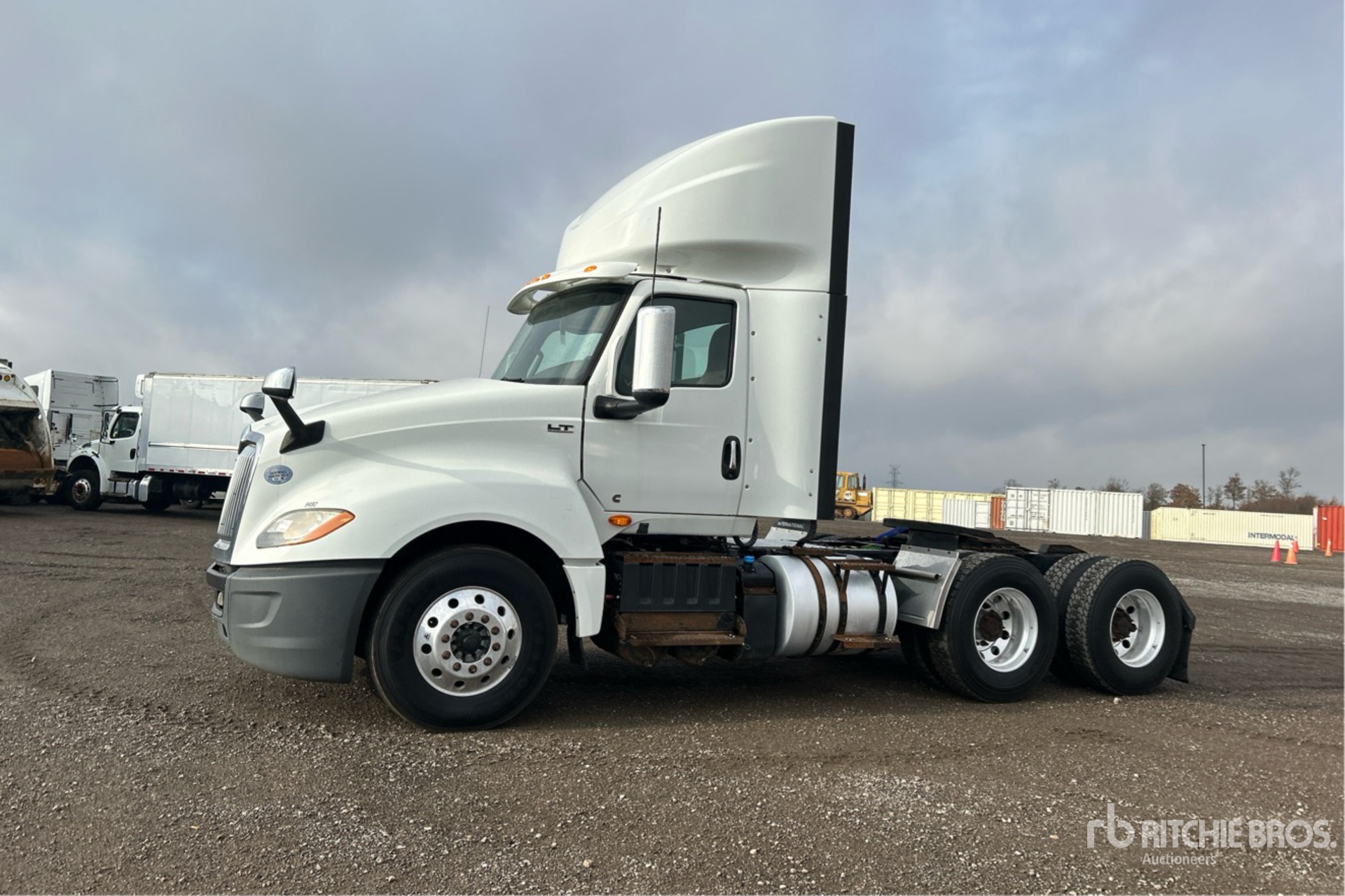2019 International LT625