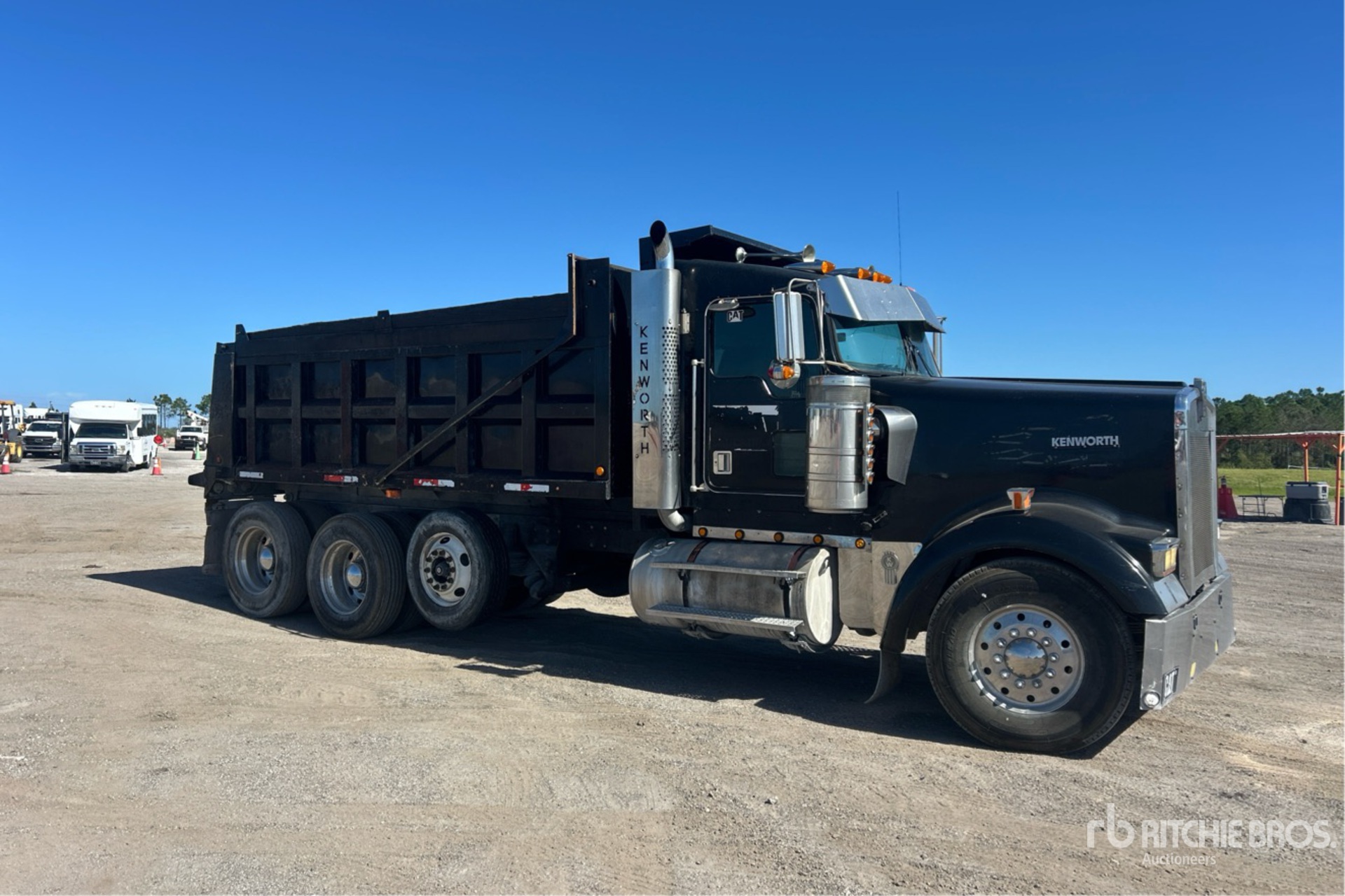 2000 Kenworth W900