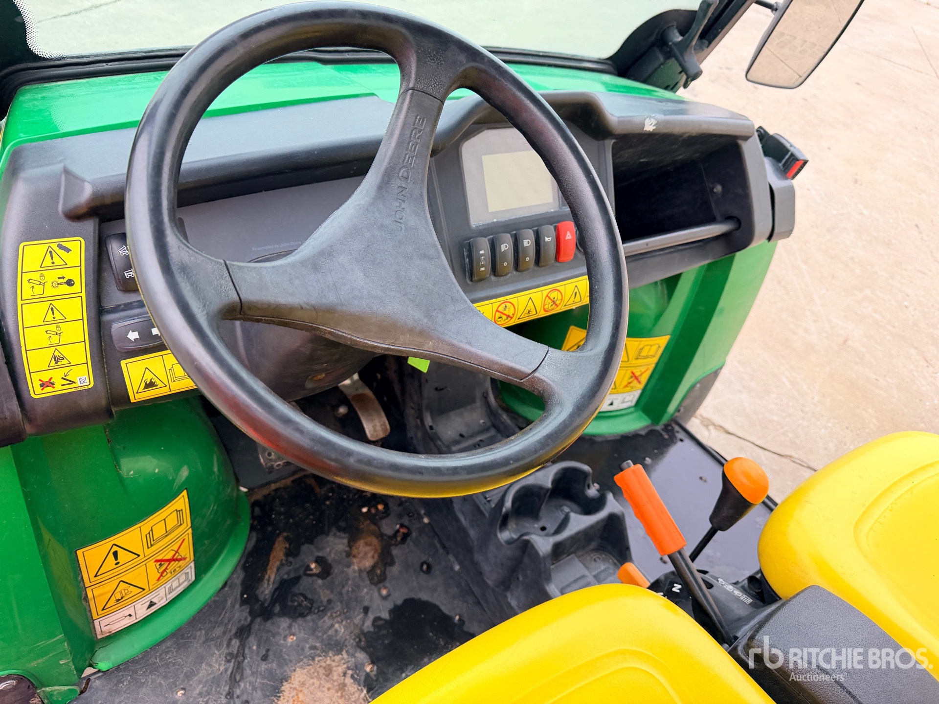John Deere HPX815E