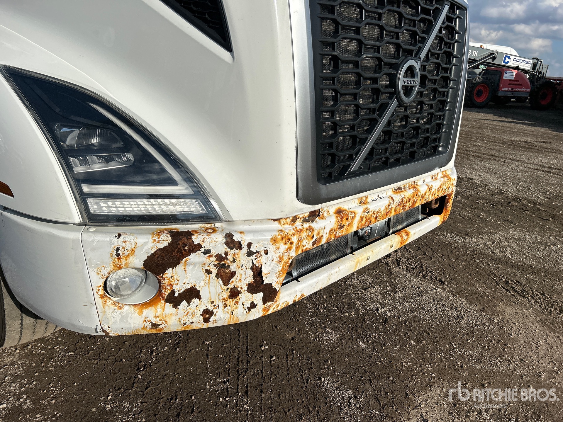 2020 Volvo VNR