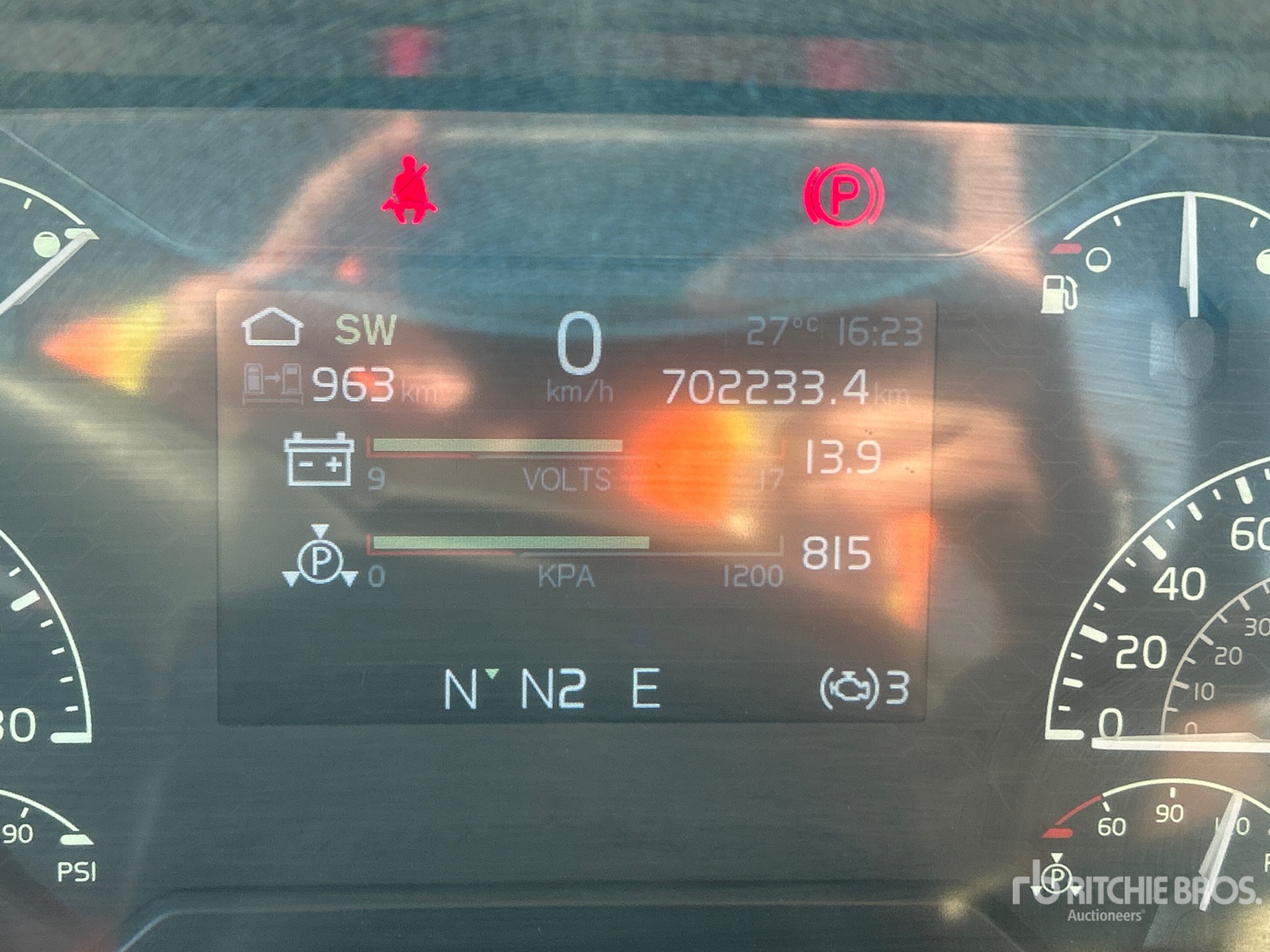 2020 Volvo VNR