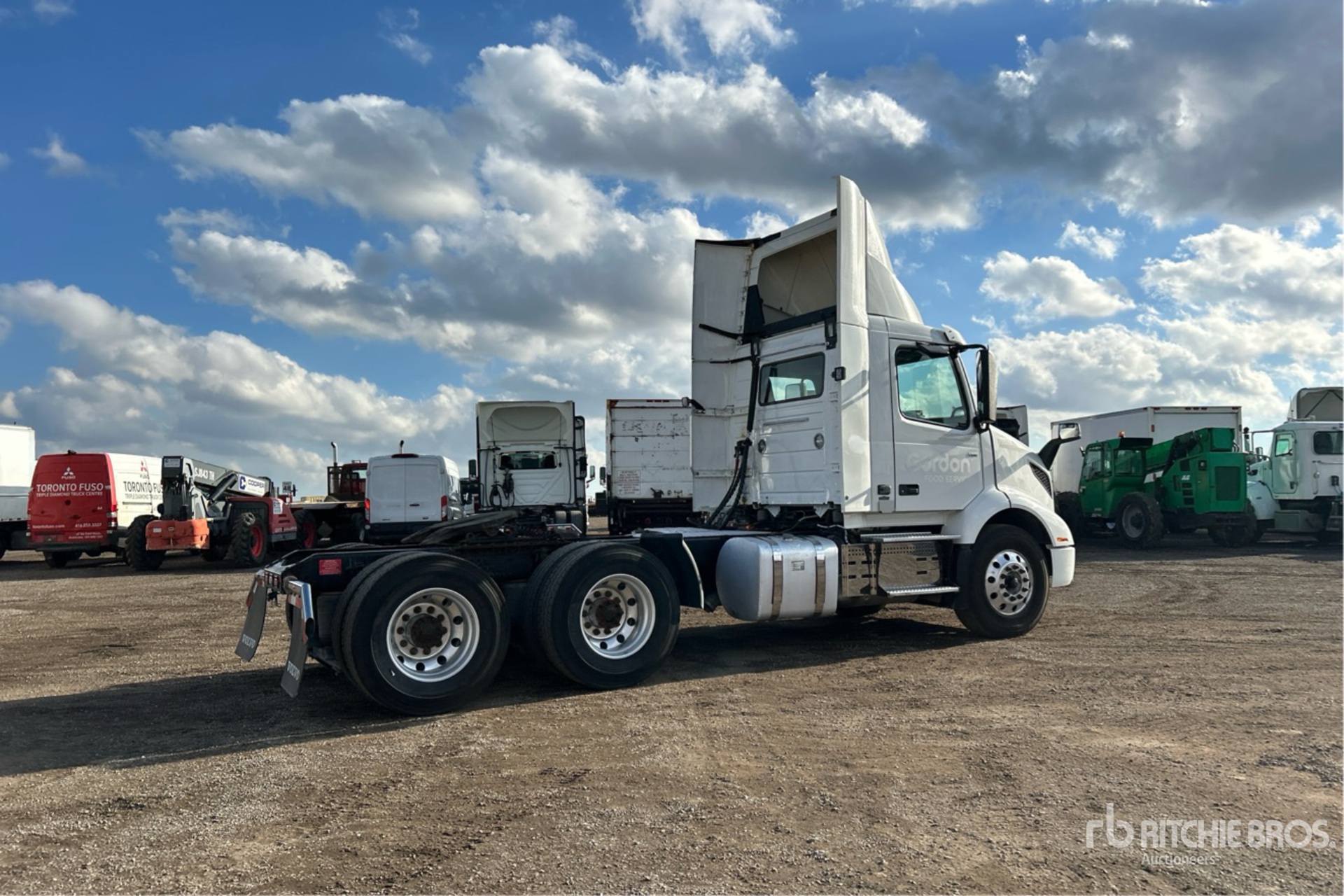 2020 Volvo VNR