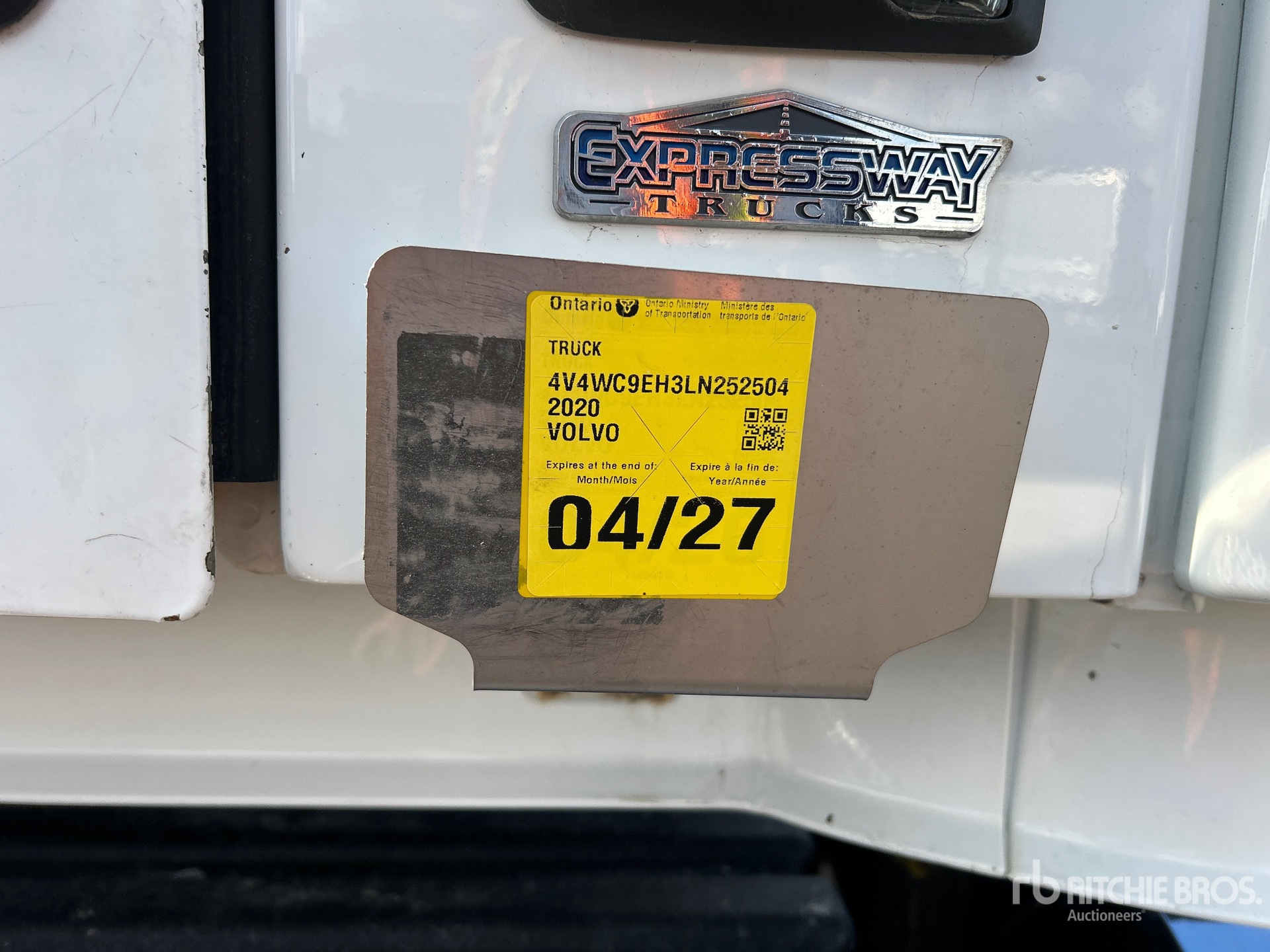 2020 Volvo VNR