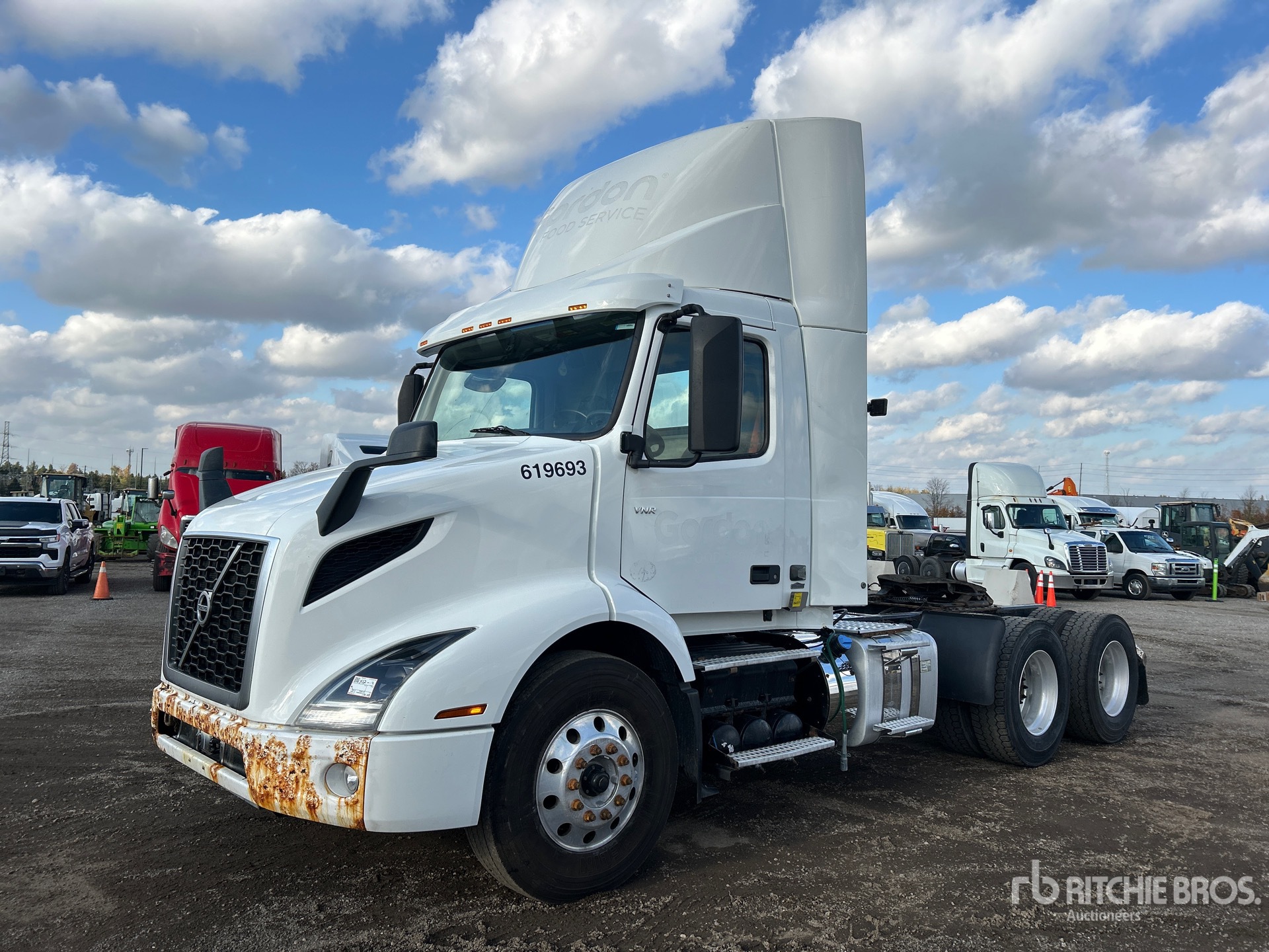 Photo of 2020 Volvo VNR