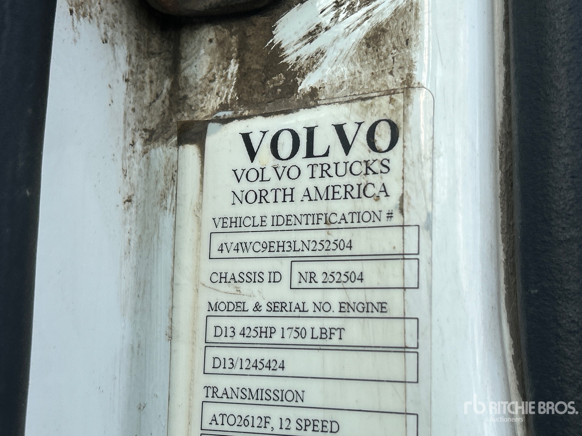 2020 Volvo VNR