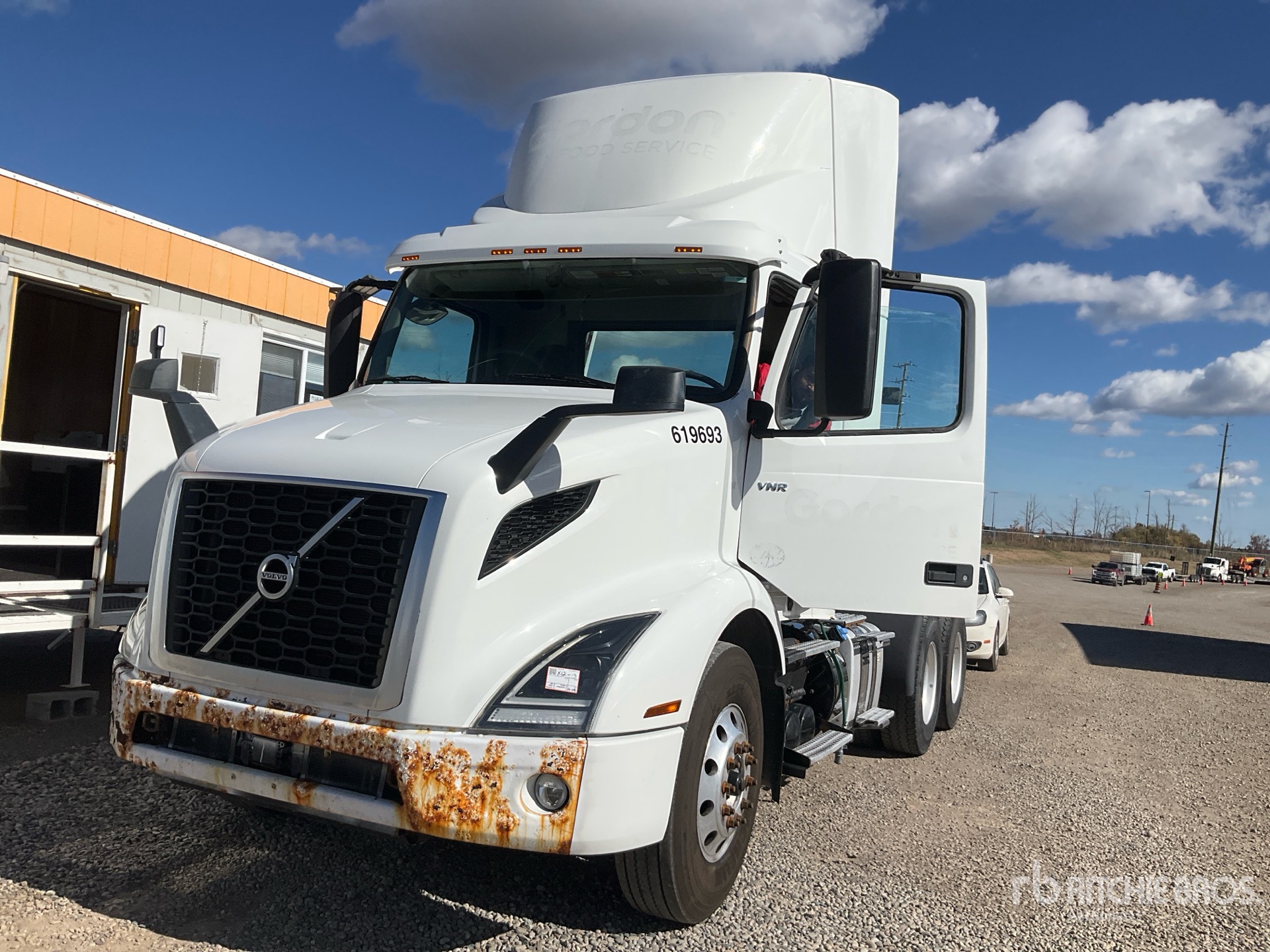 2020 Volvo VNR