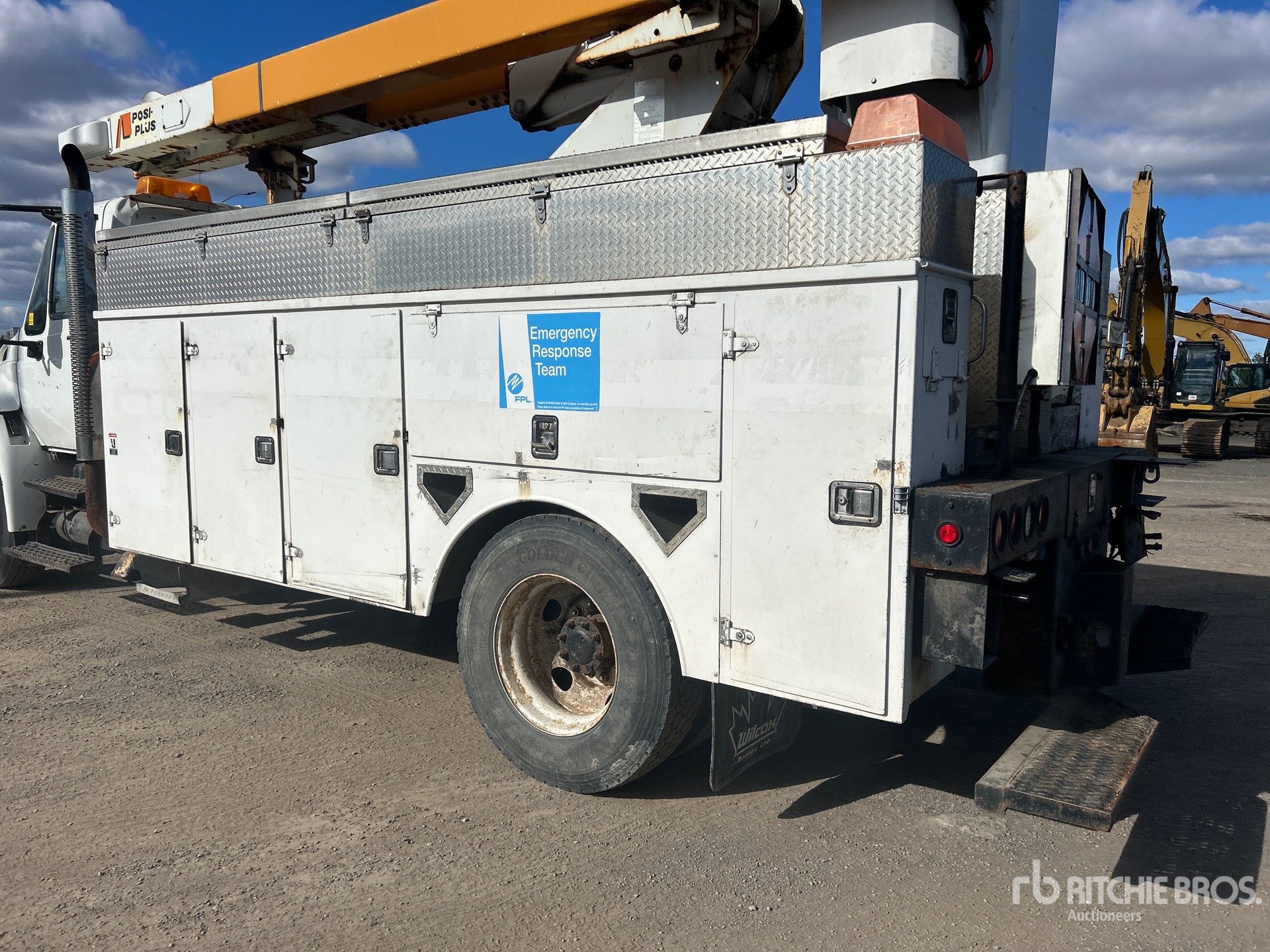2005 International 4300