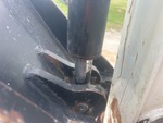 Hydraulics with Thumb Cylinder