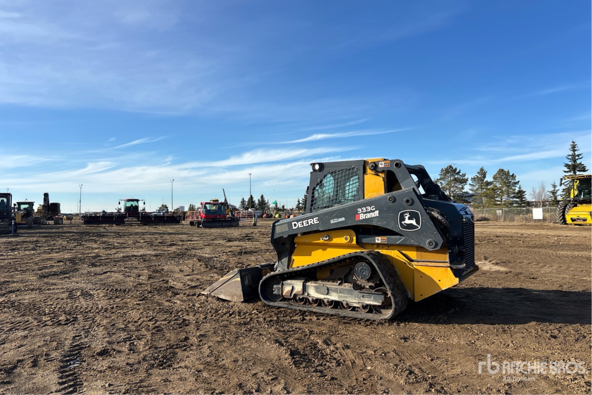 2023 John Deere 333G