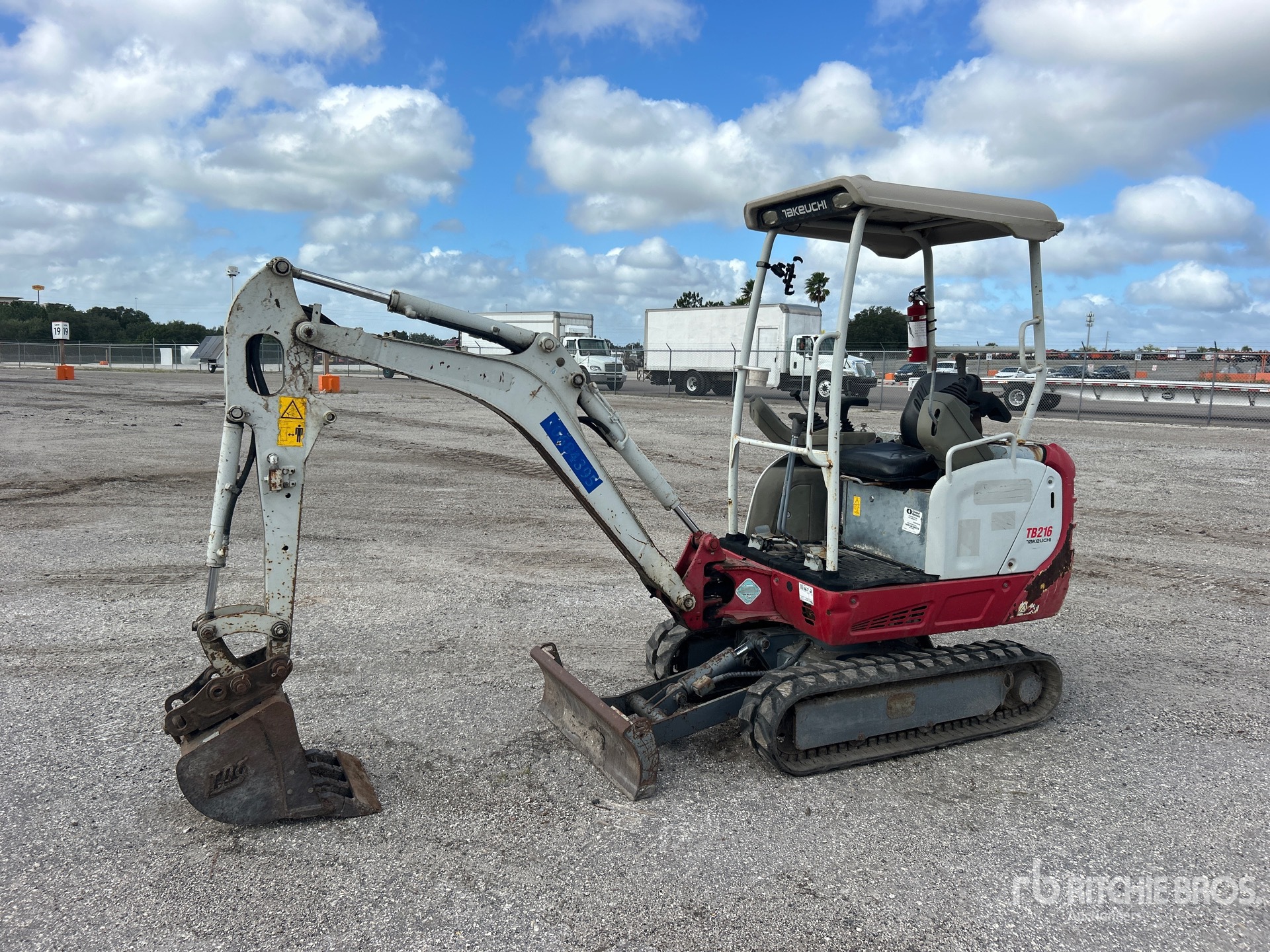 Photo of 2017 Takeuchi TB216