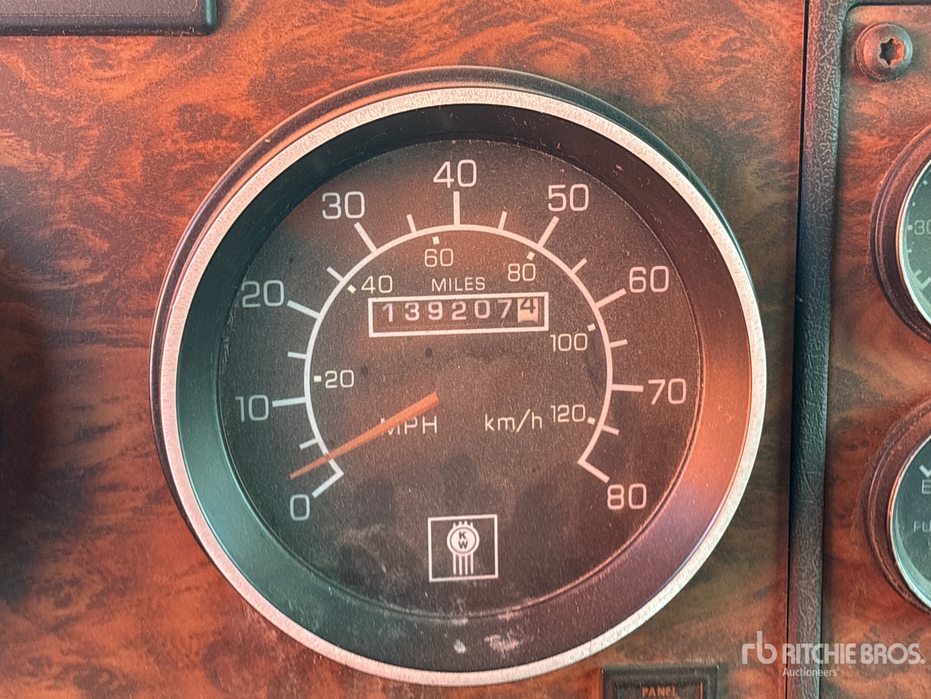 2001 Kenworth W900