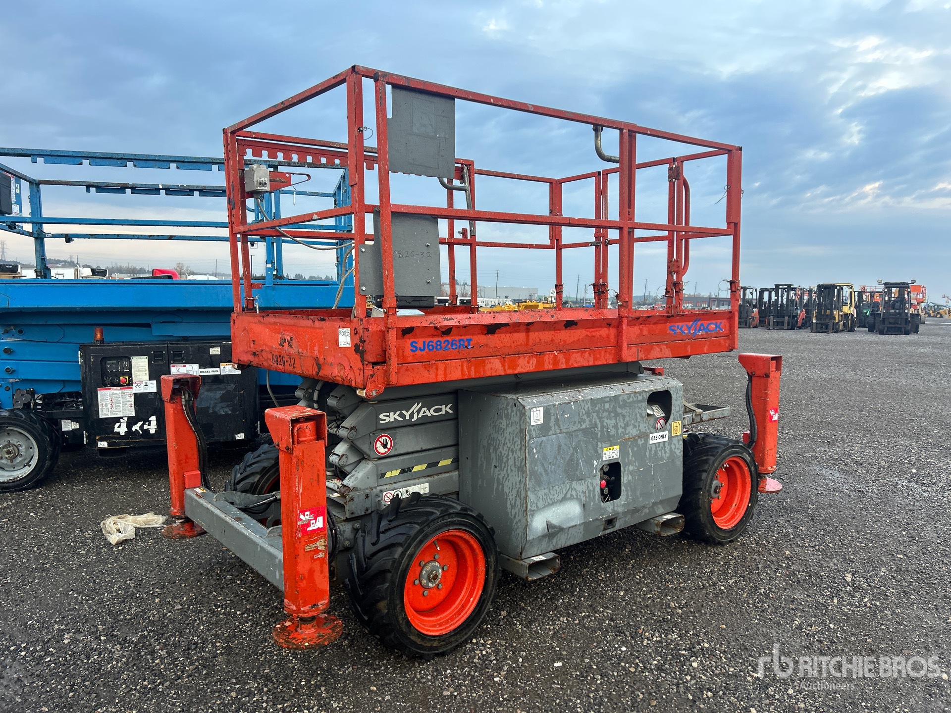 2014 Skyjack SJ6826 RT