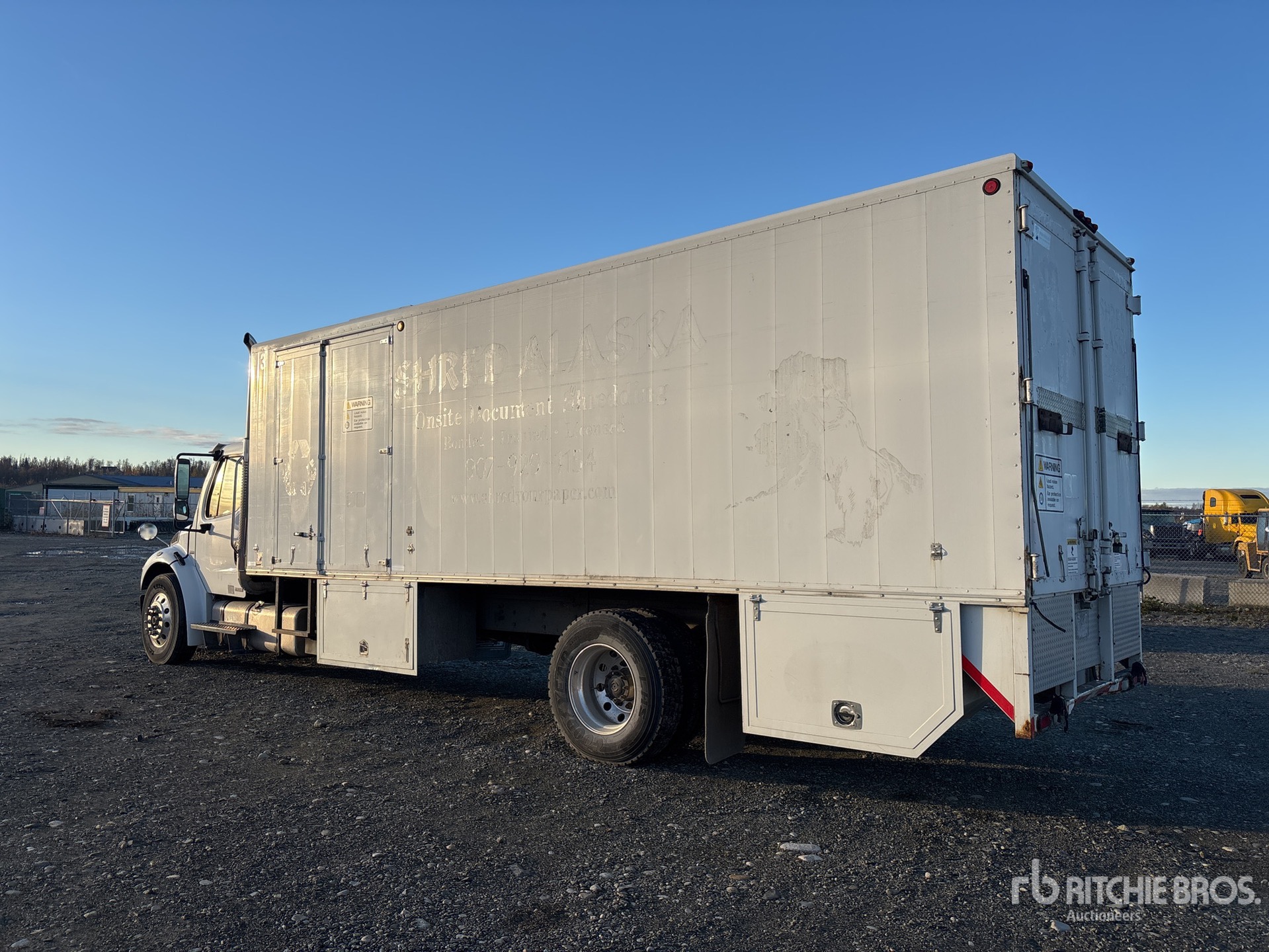 2007 Freightliner M2 106
