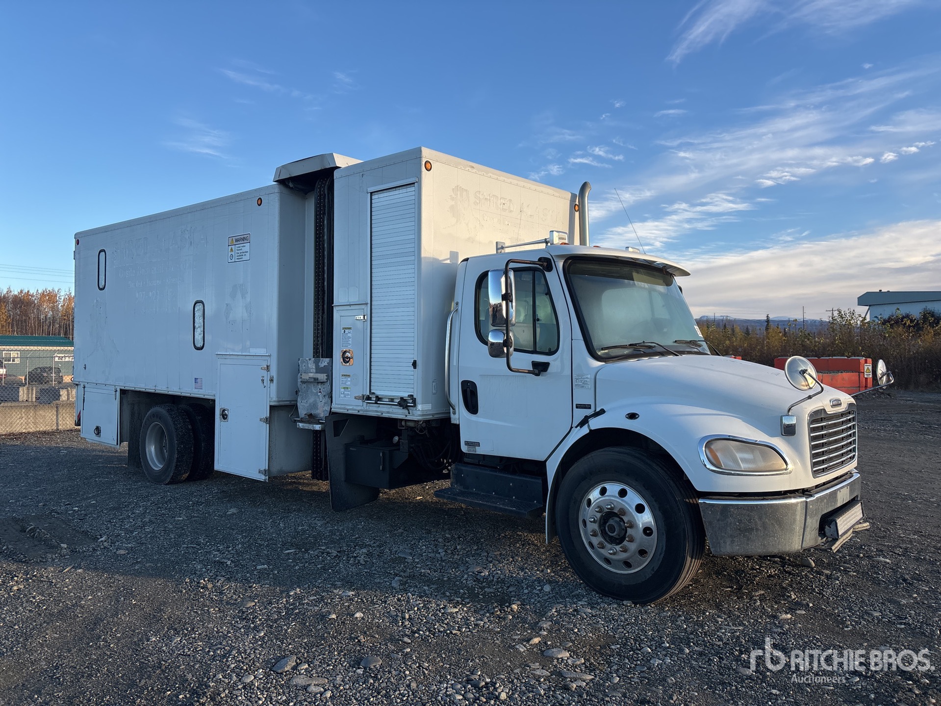 2007 Freightliner M2 106