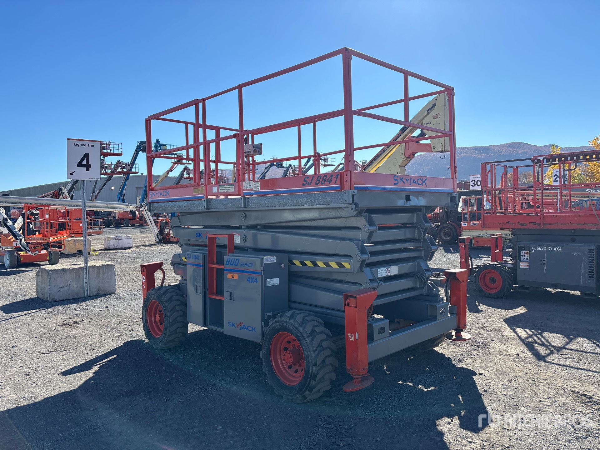 2000 Skyjack SJ8841