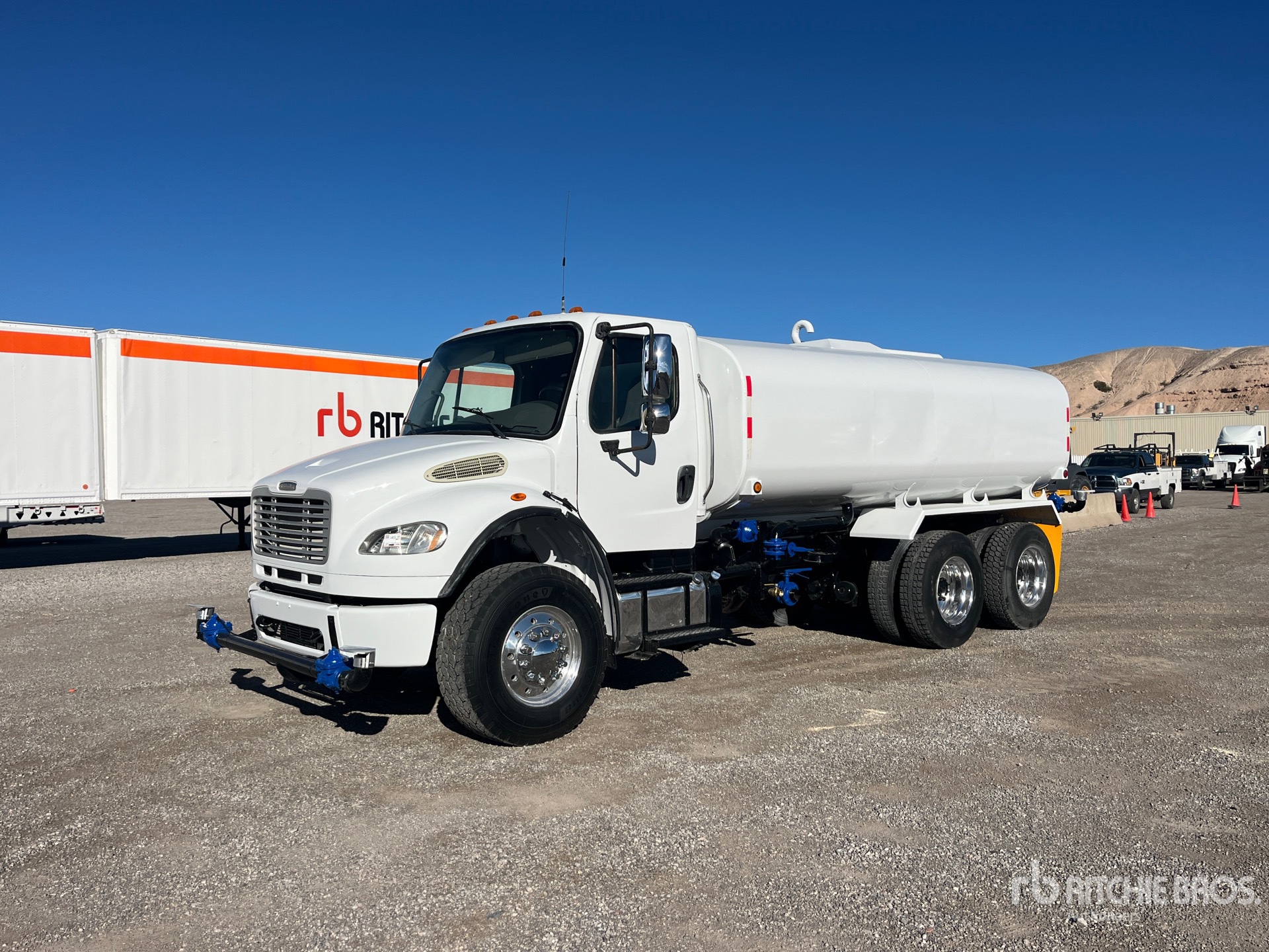 2014 Freightliner M2 106