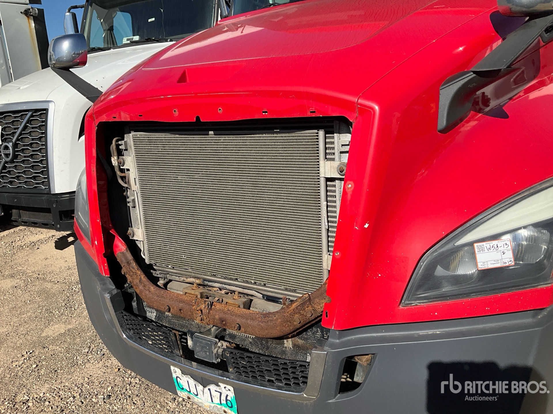2019 Freightliner CASCADIA 126