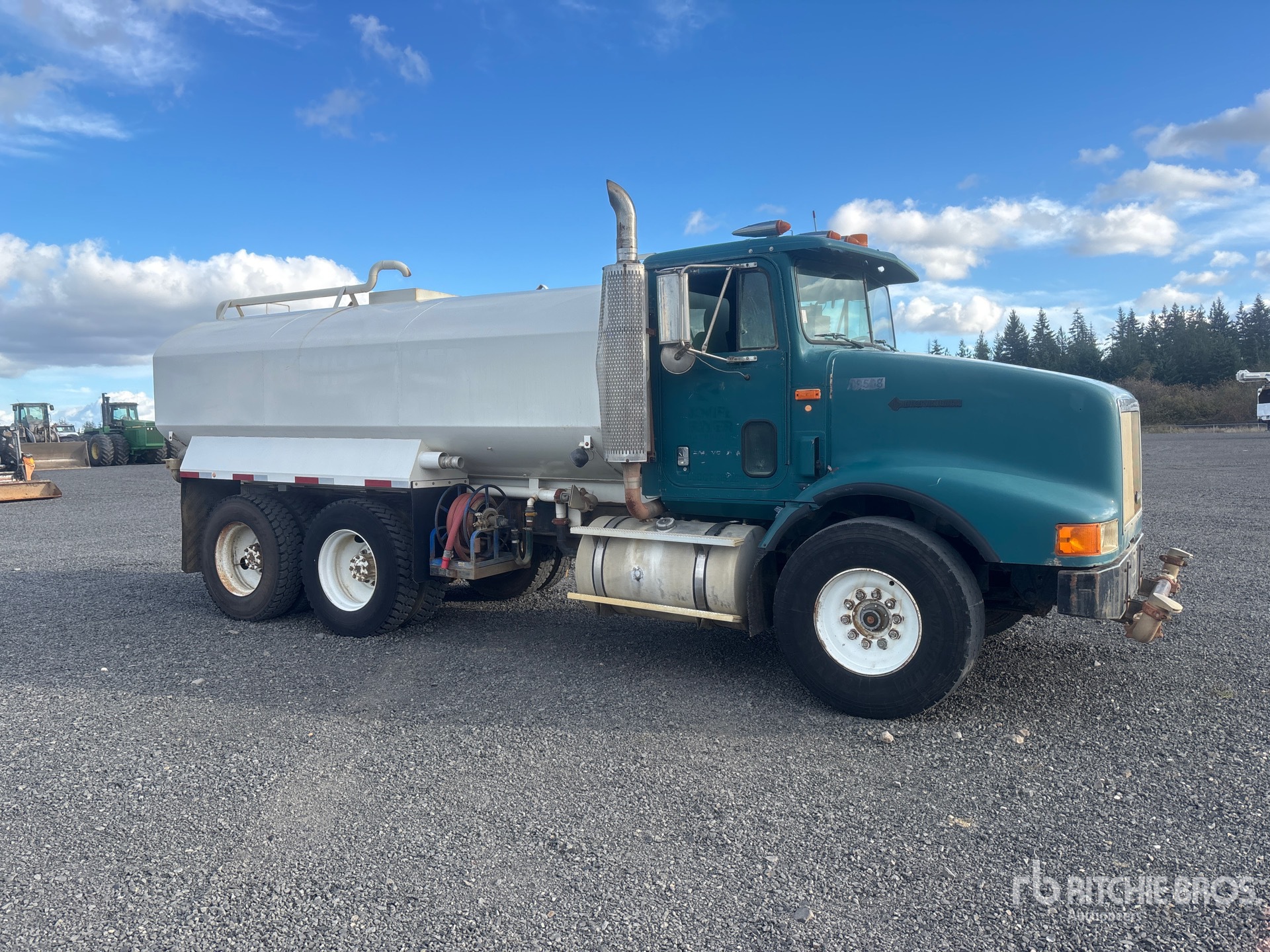 1995 International 9200