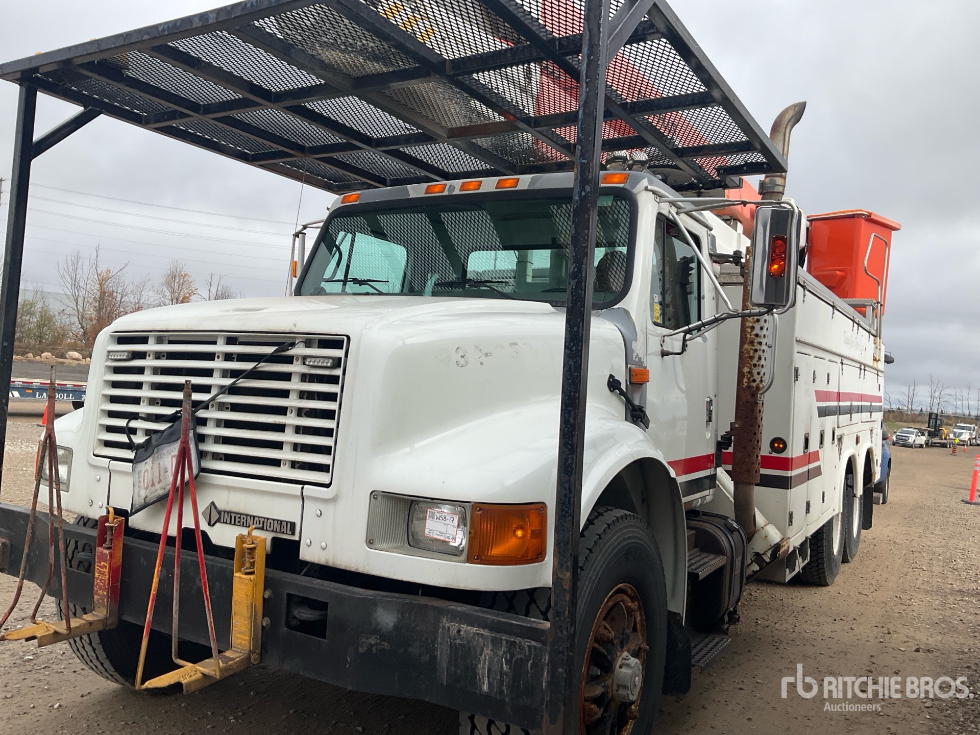 2001 International 4900