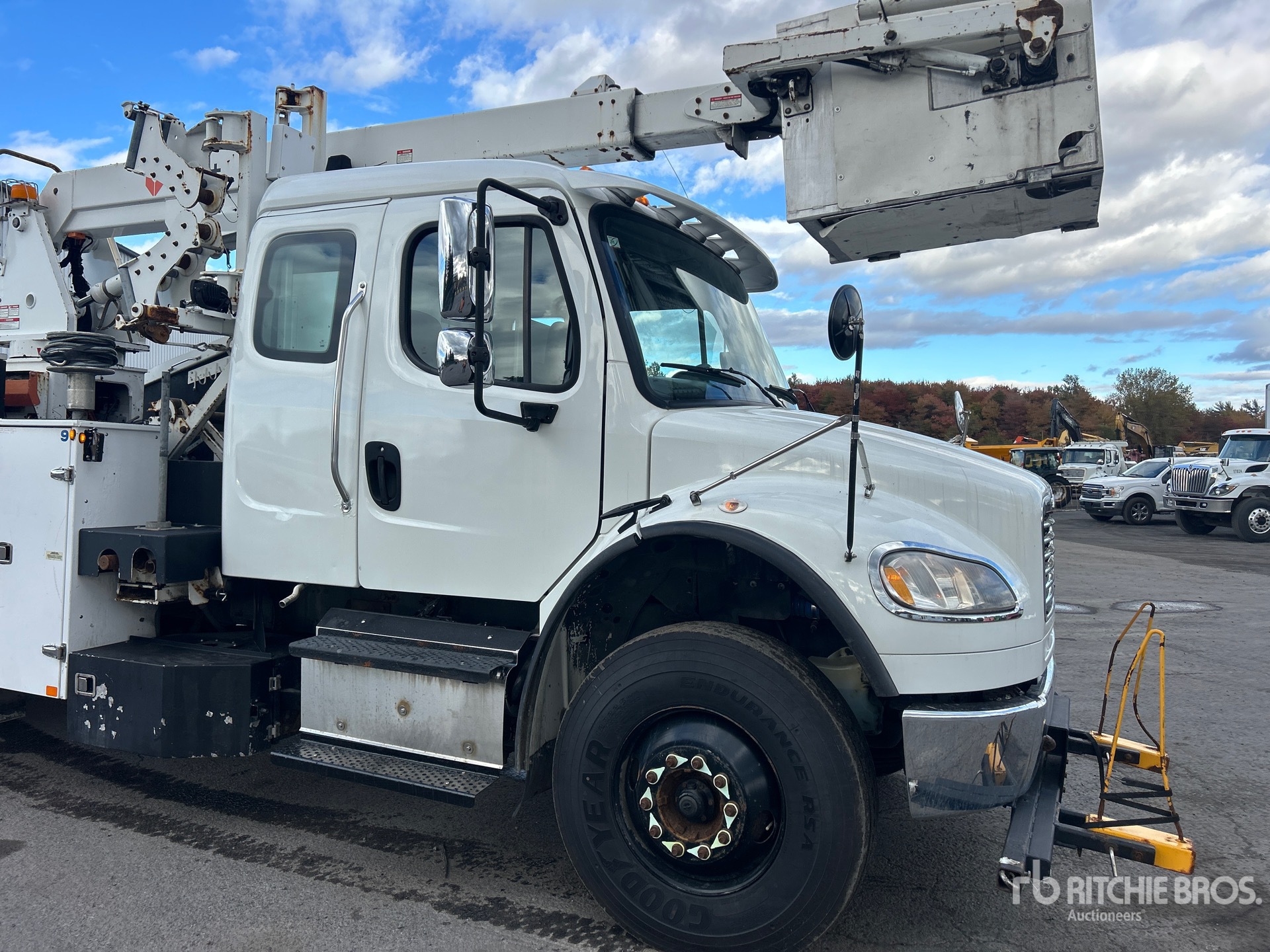 2015 Freightliner M2 106