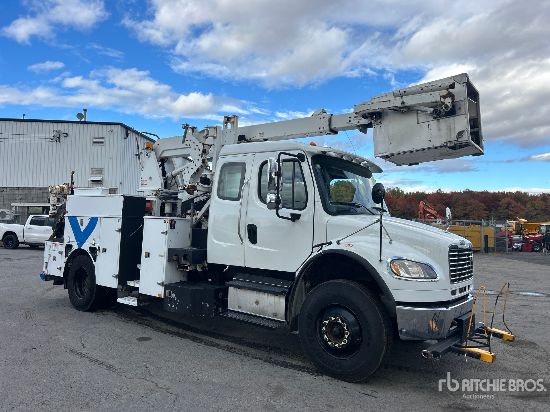 2015 Freightliner M2 106