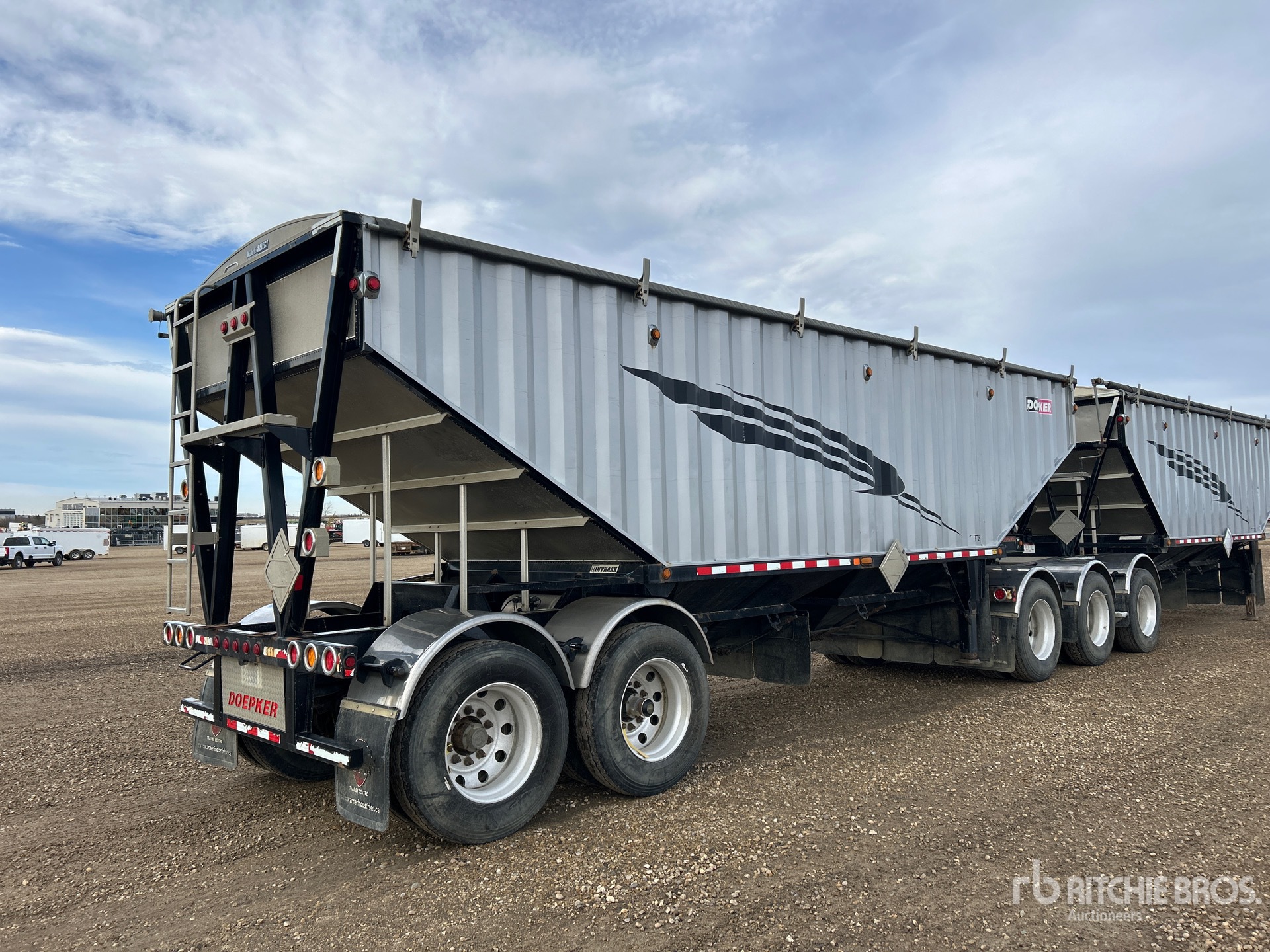 2018 Doepker LB13257-R