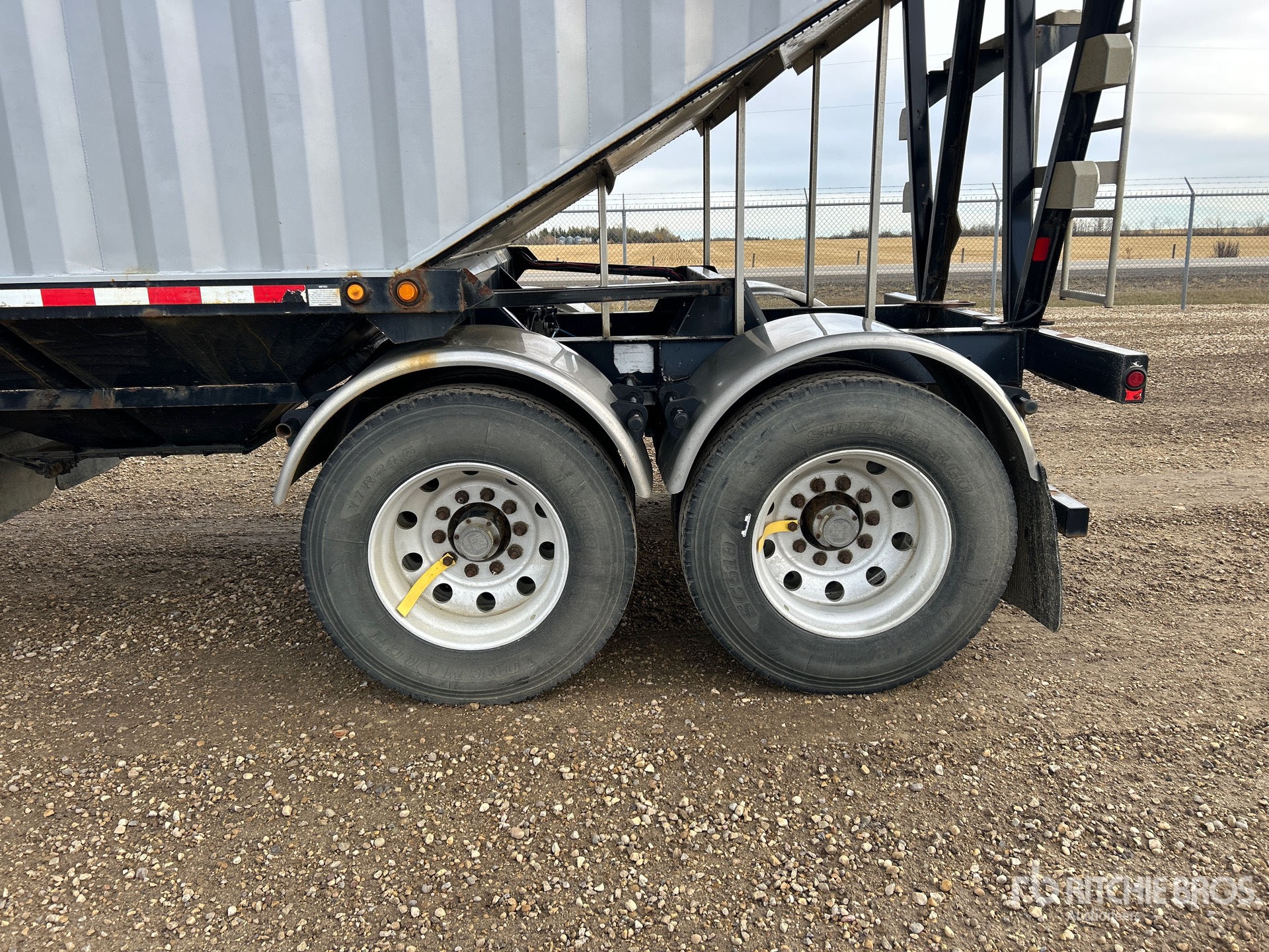 2018 Doepker LB13257-R