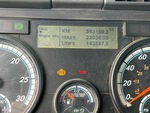 4 Transmision with Engine Hours