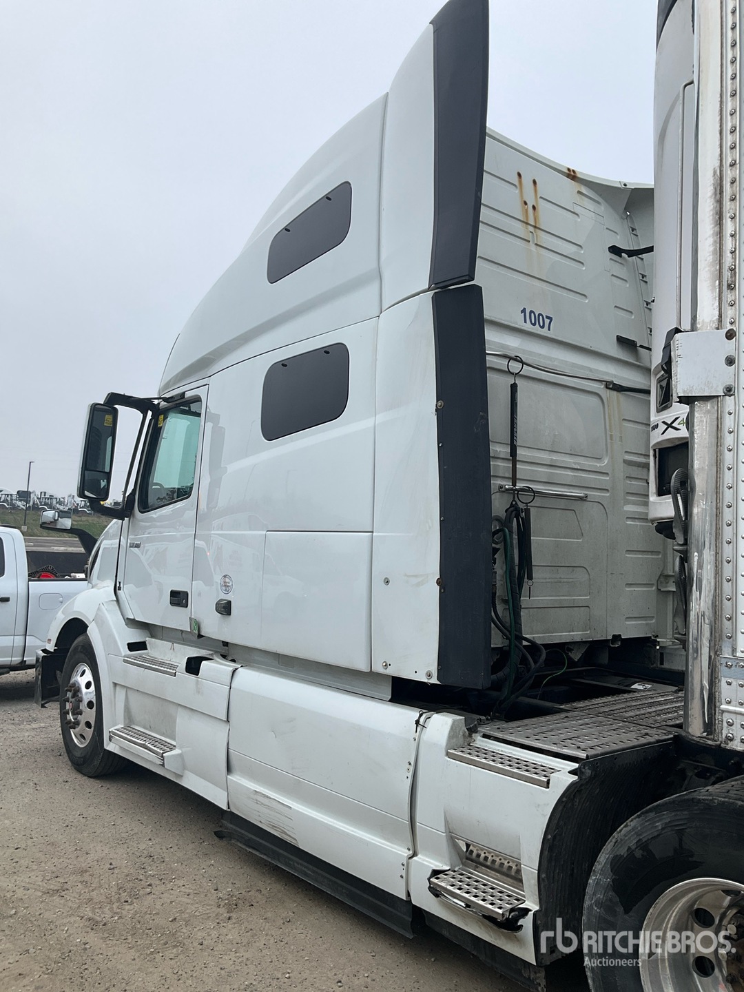 2020 Volvo VNL