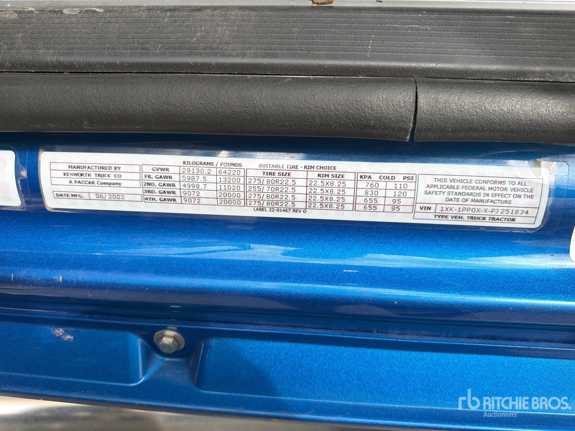 2023 Kenworth W990