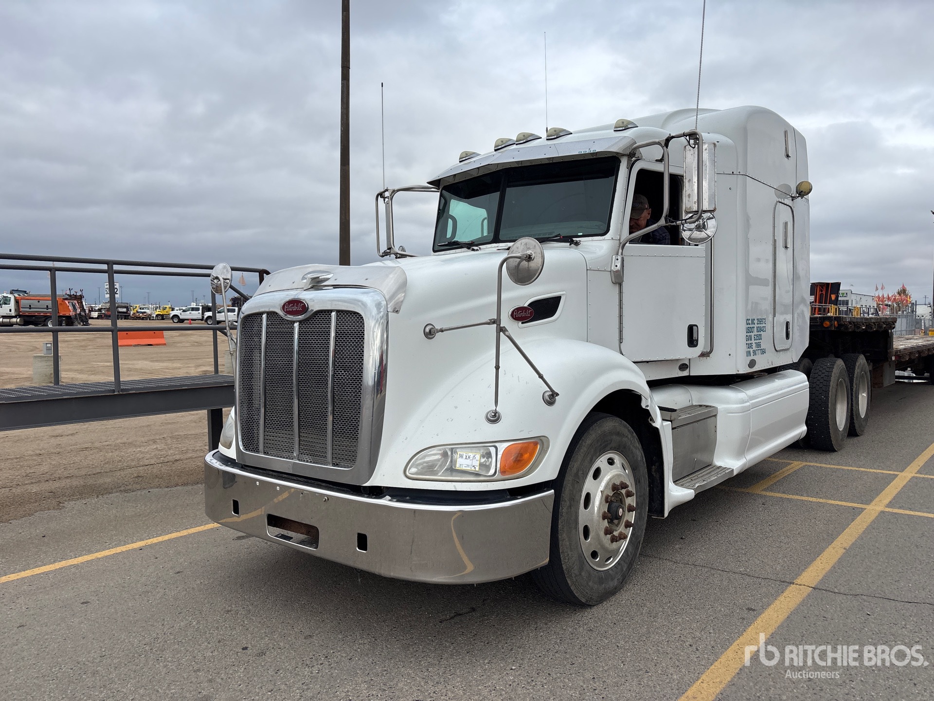 2009 Peterbilt 386