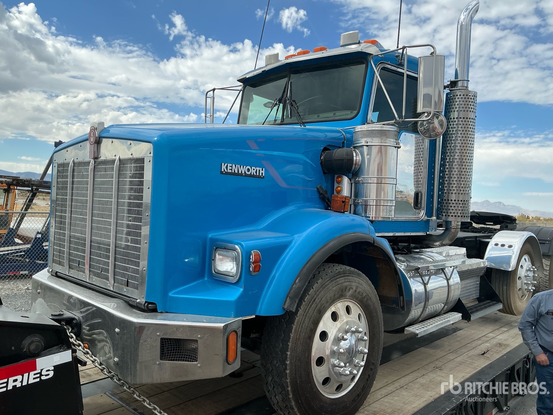 2004 Kenworth T800