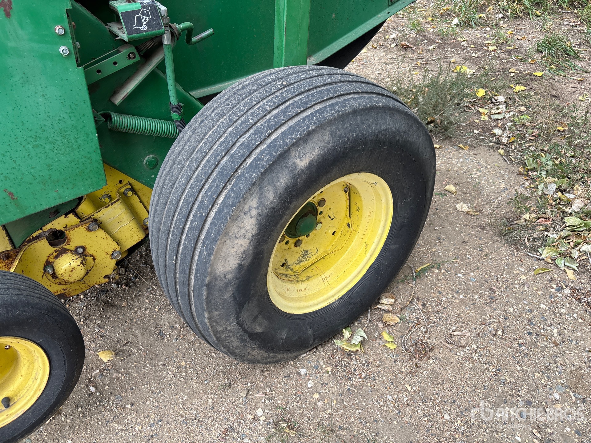 John Deere 435
