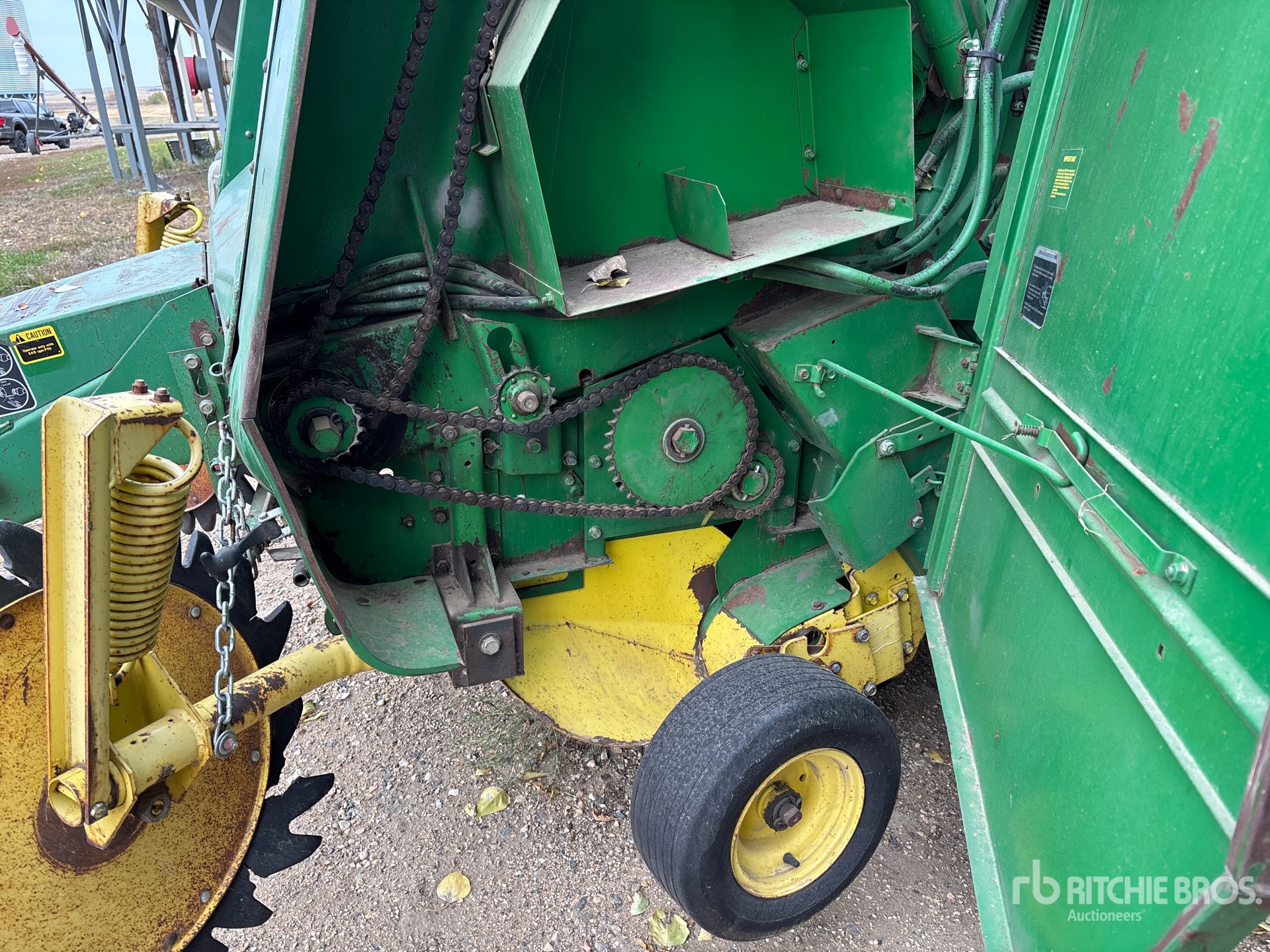 John Deere 435