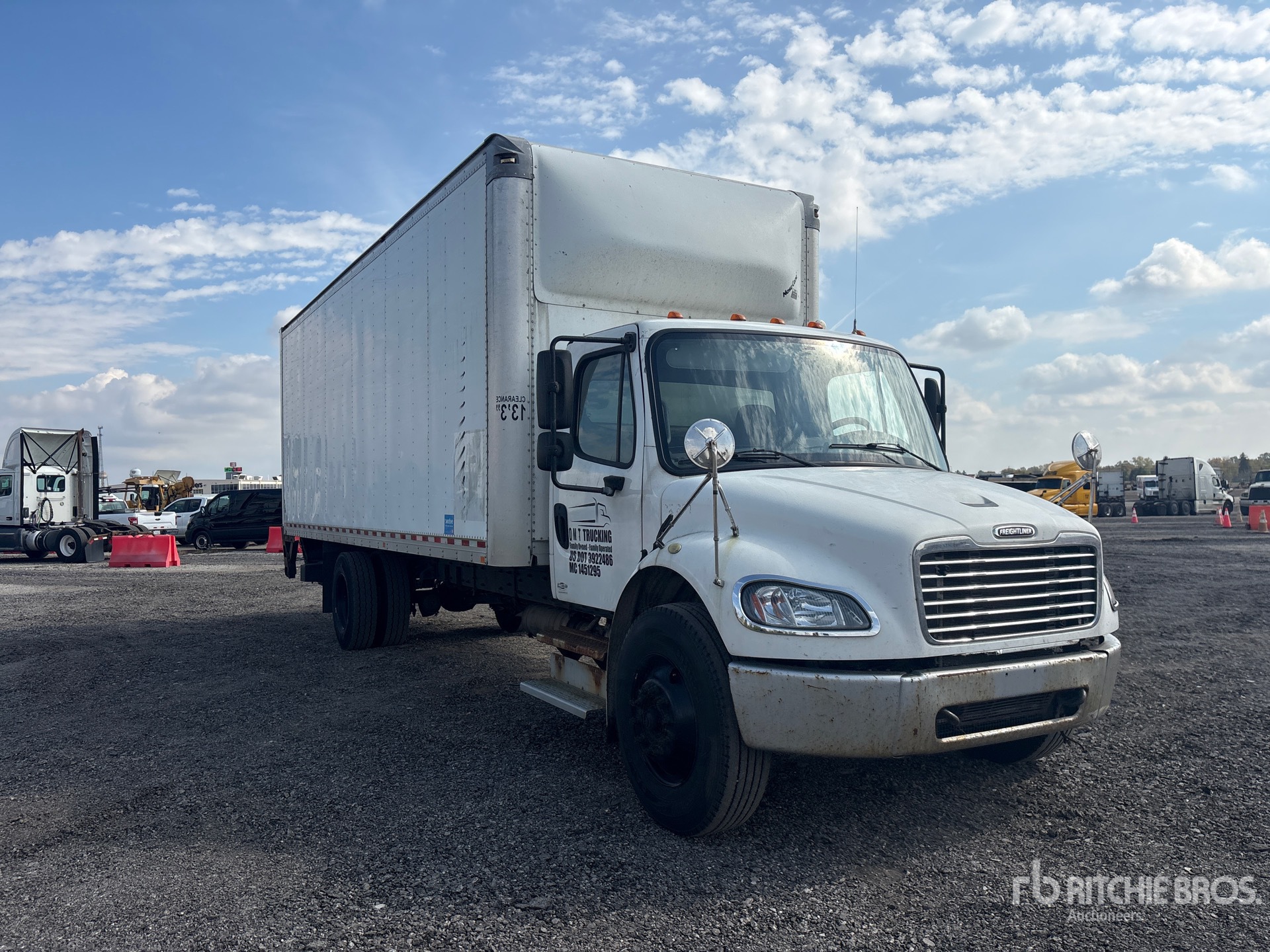2016 Freightliner M2 106