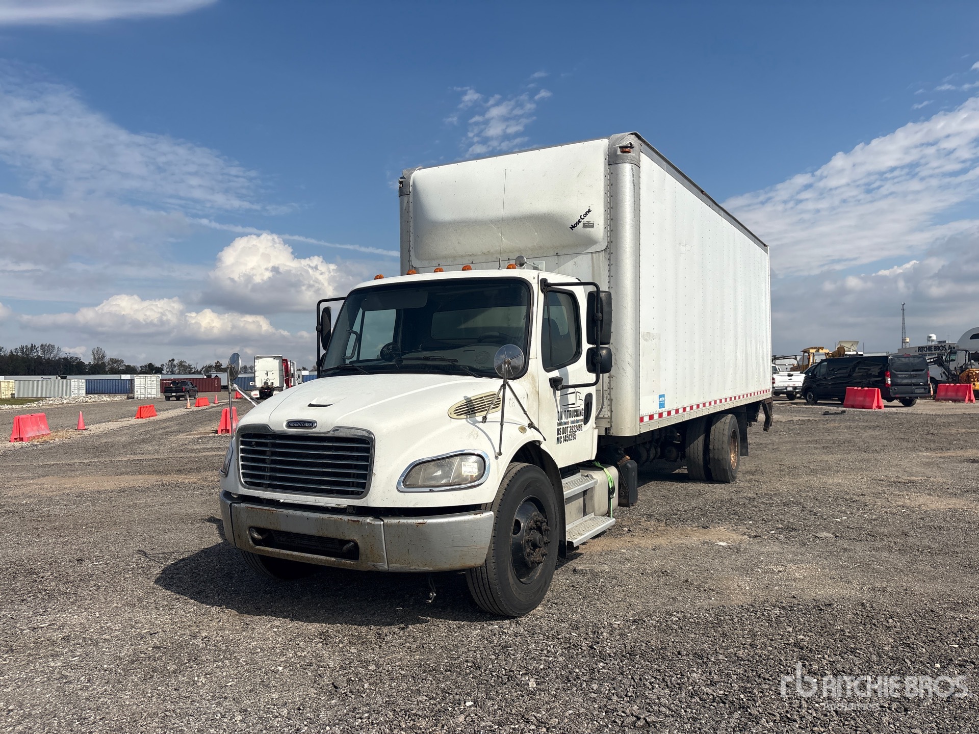 Photo of 2016 Freightliner M2 106