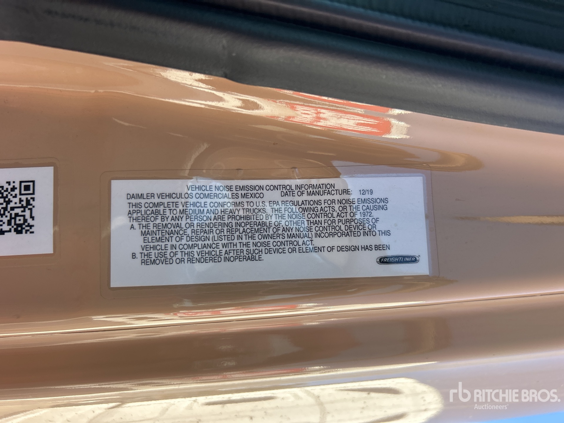 2020 Freightliner CASCADIA 126