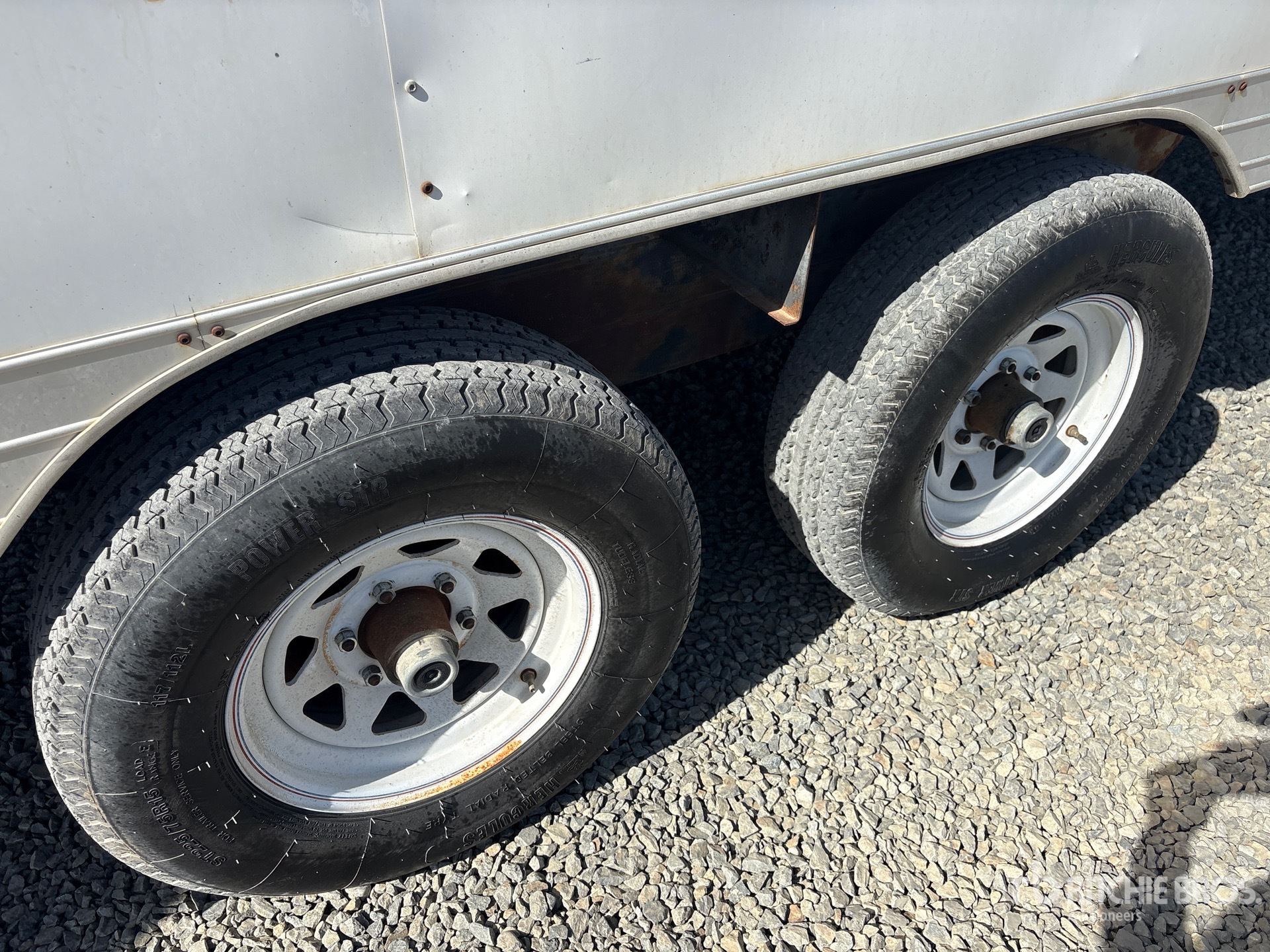 2006 Wells Cargo EW1622