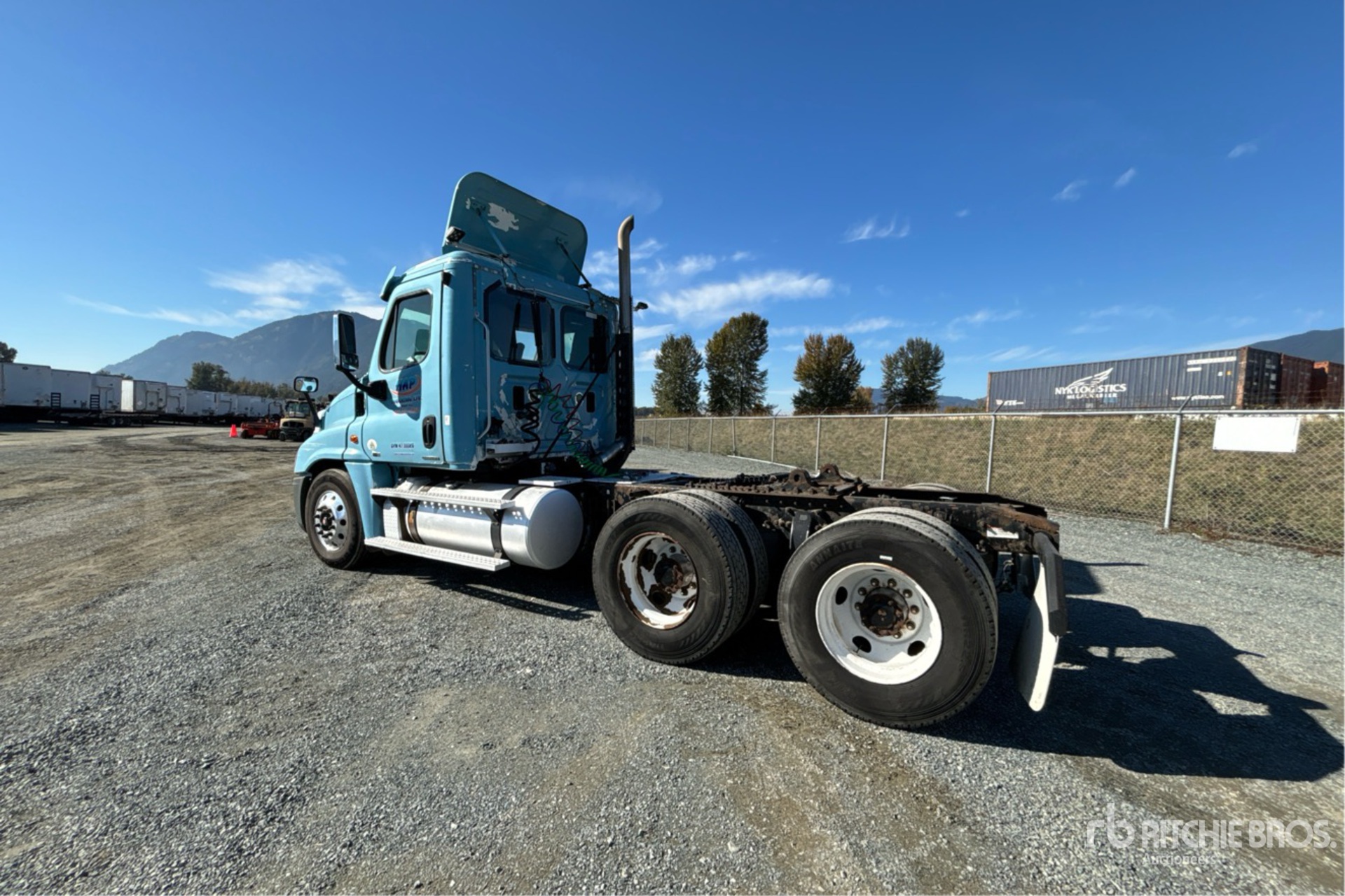 2012 Freightliner CASCADIA 125
