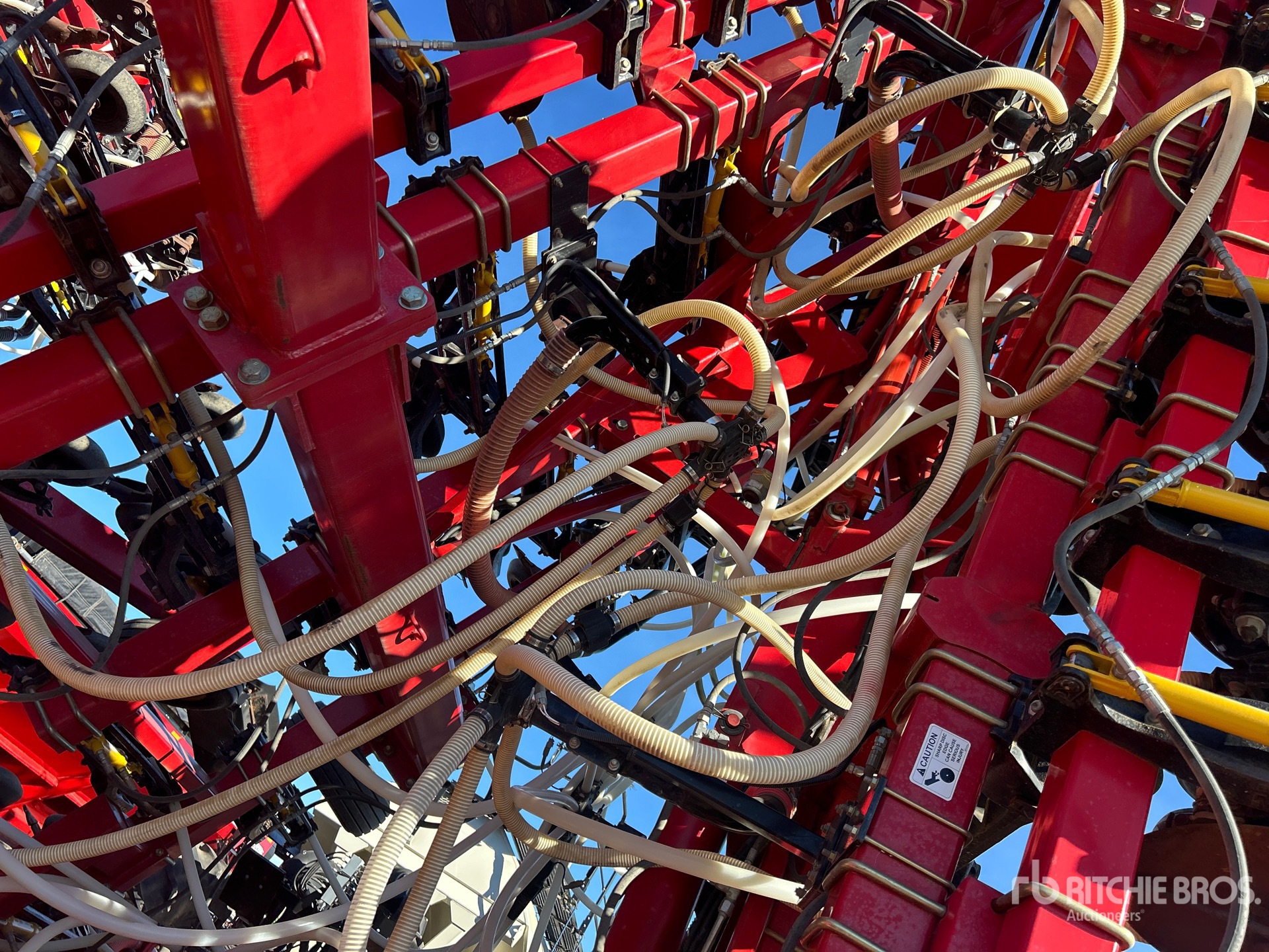 2016 Bourgault 3320