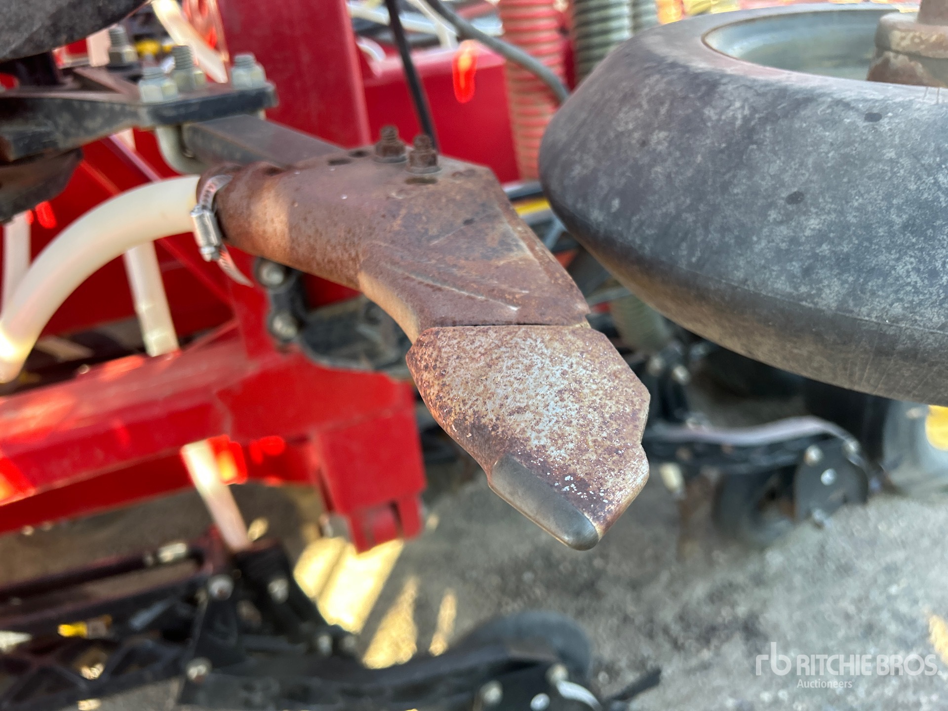 2016 Bourgault 3320