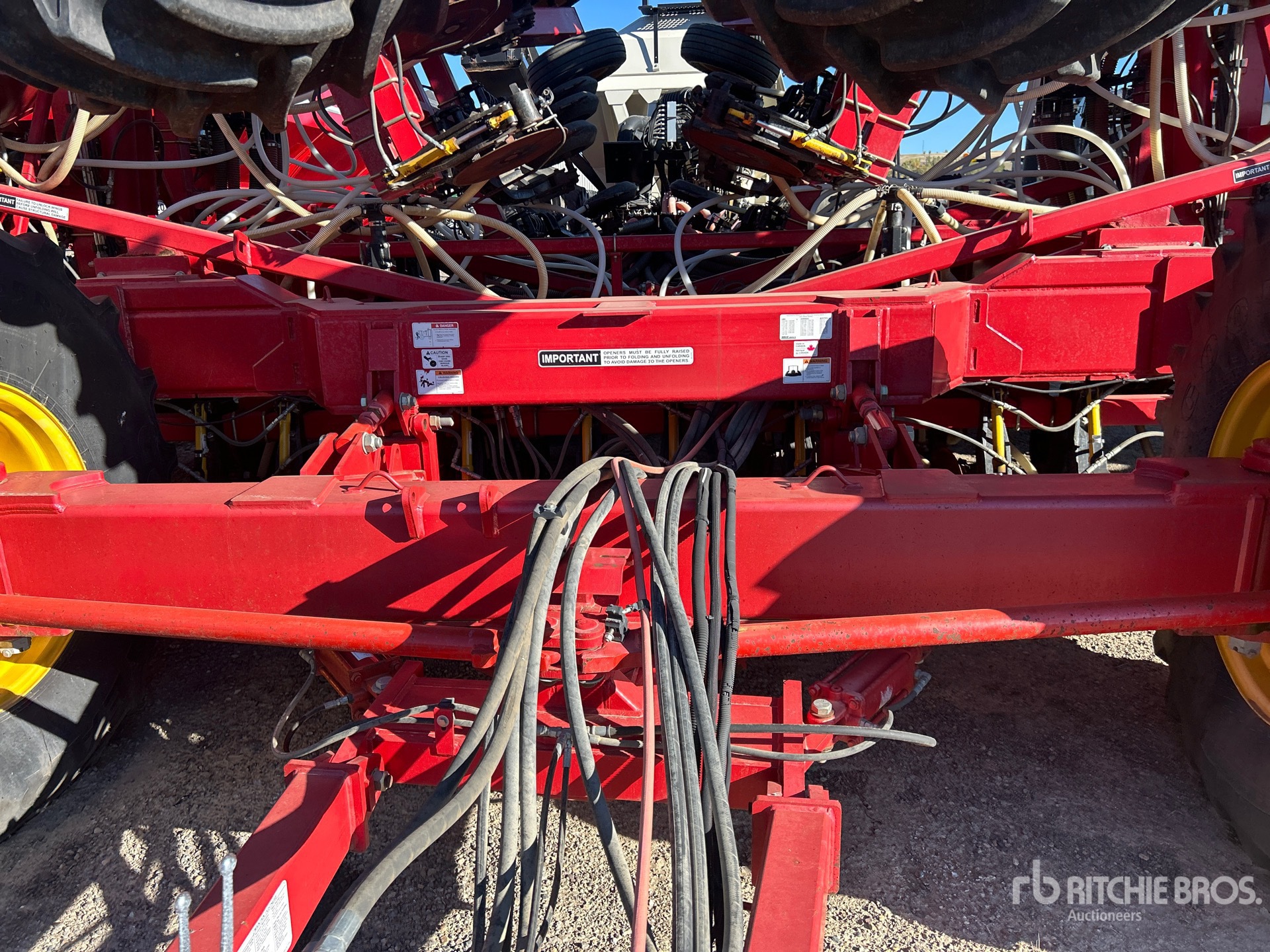 2016 Bourgault 3320