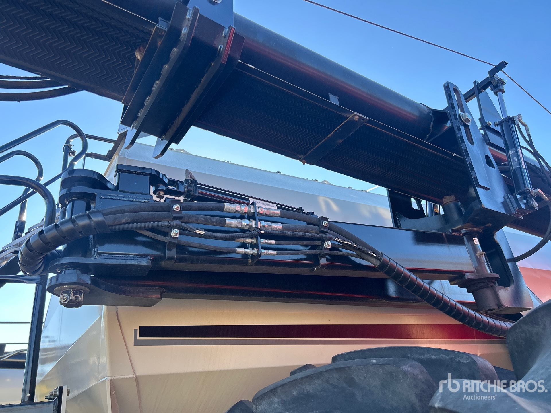2016 Bourgault 3320