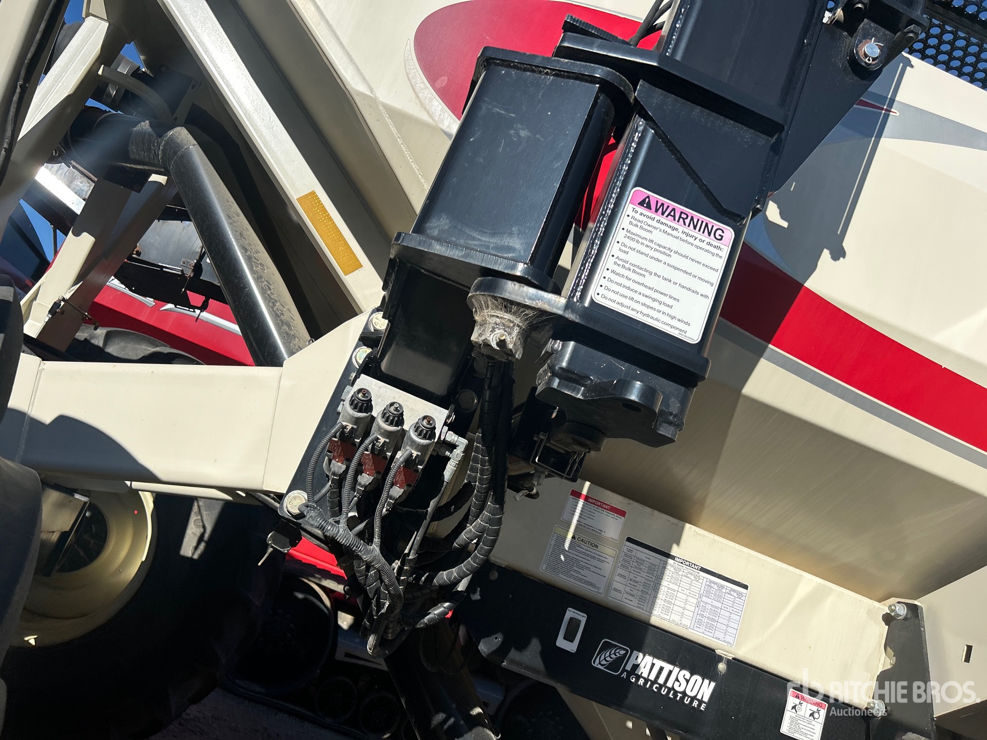 2016 Bourgault 3320