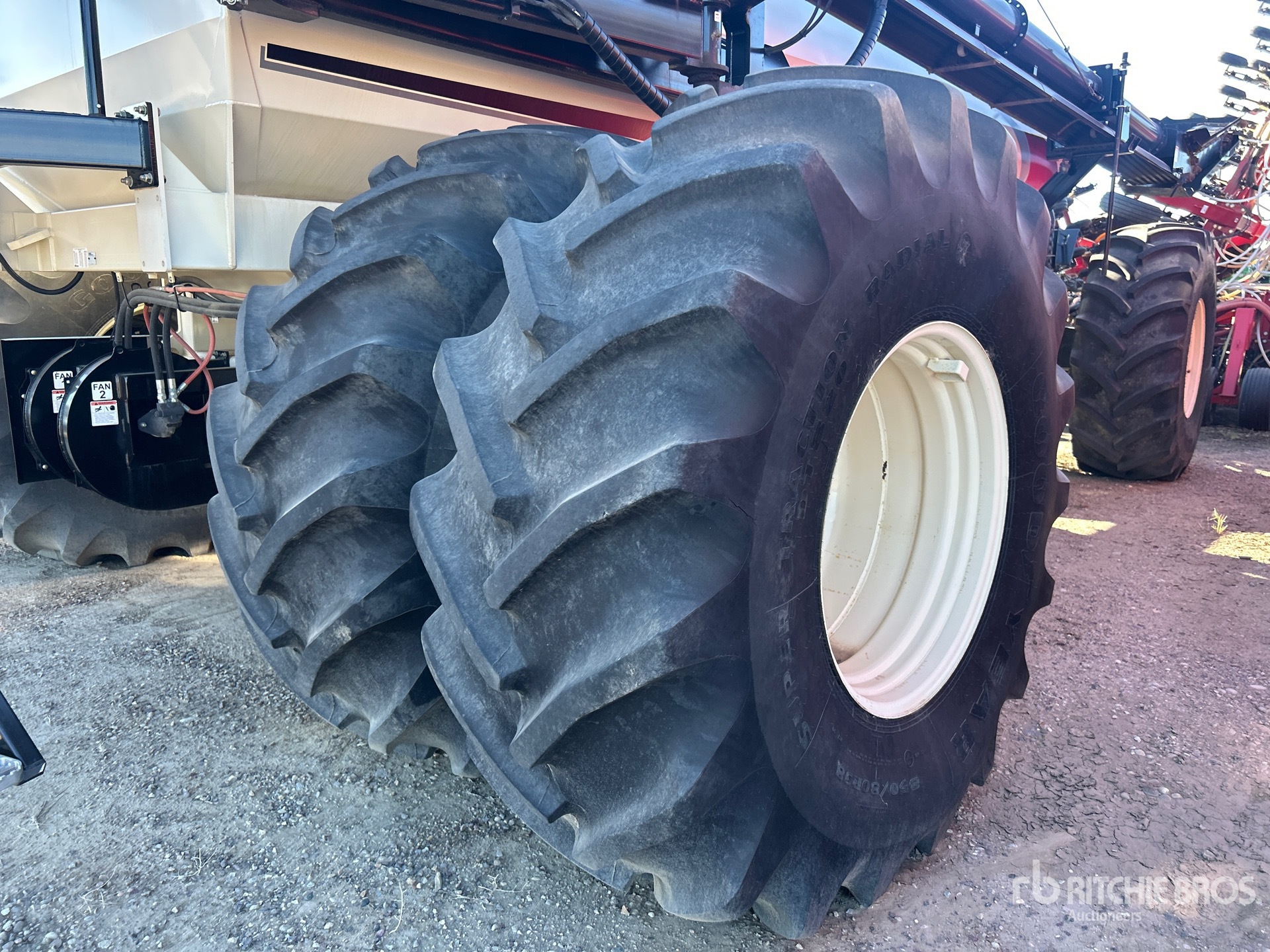 2016 Bourgault 3320