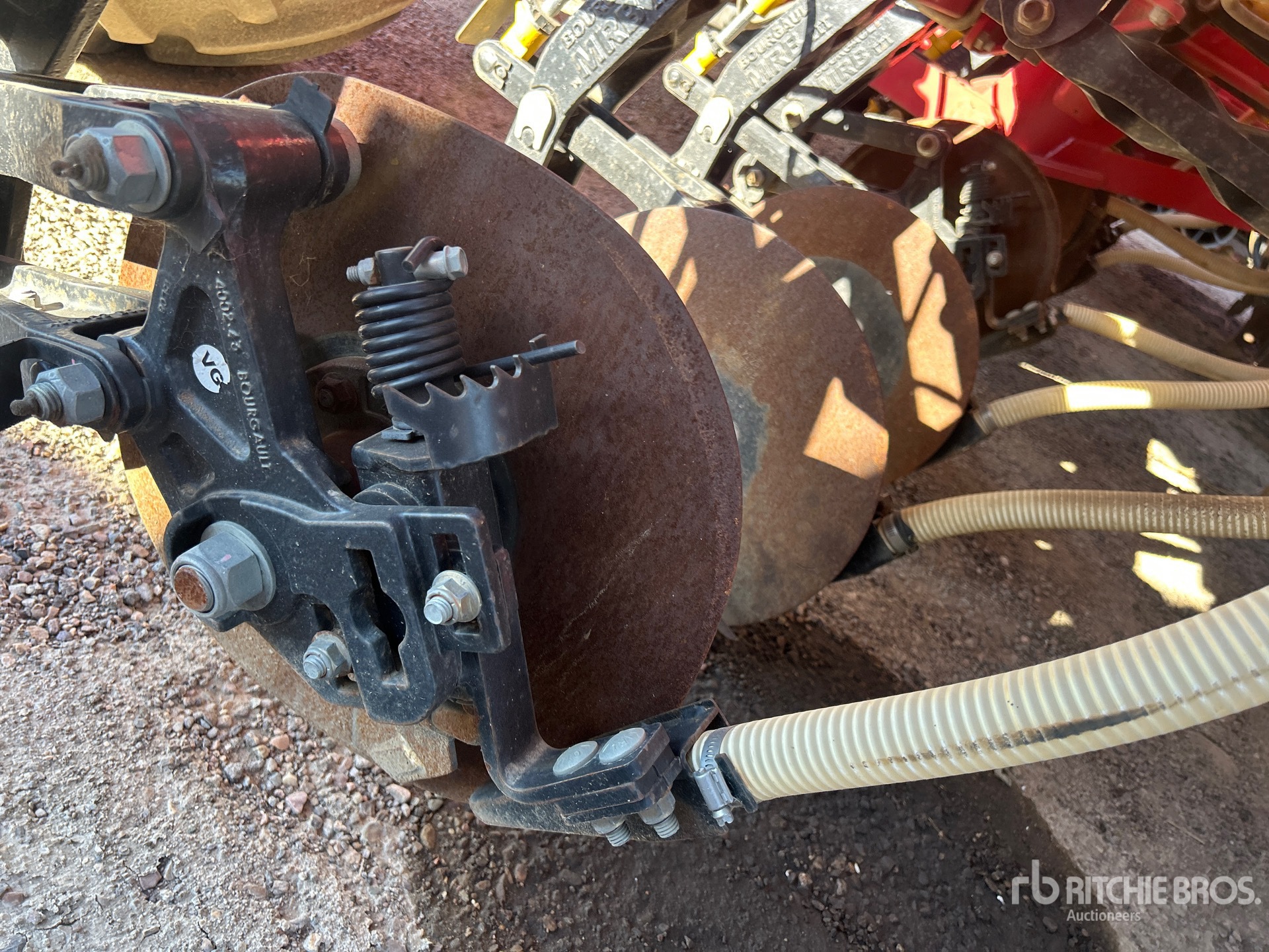 2016 Bourgault 3320